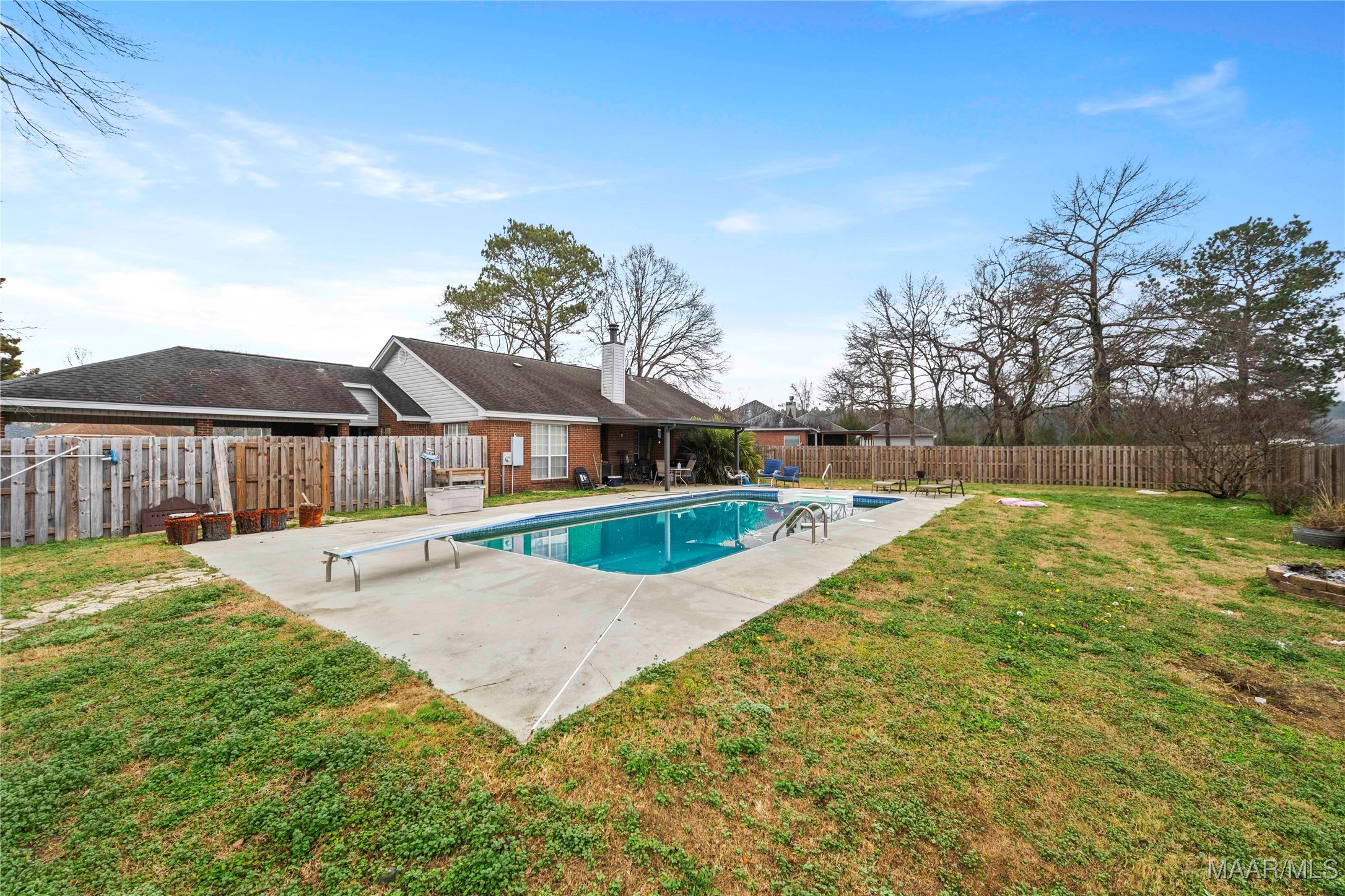 180 Stone River Loop