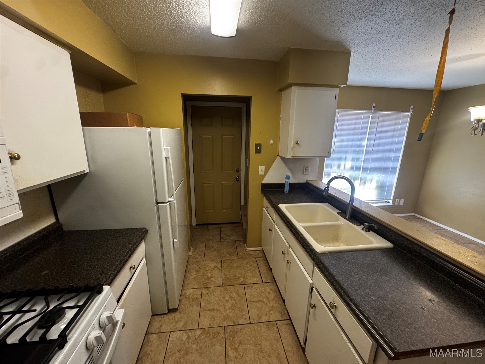 127 BRIARBROOK Drive