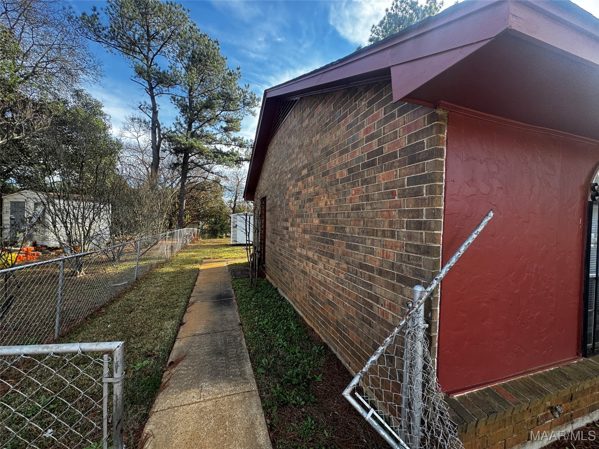 127 BRIARBROOK Drive