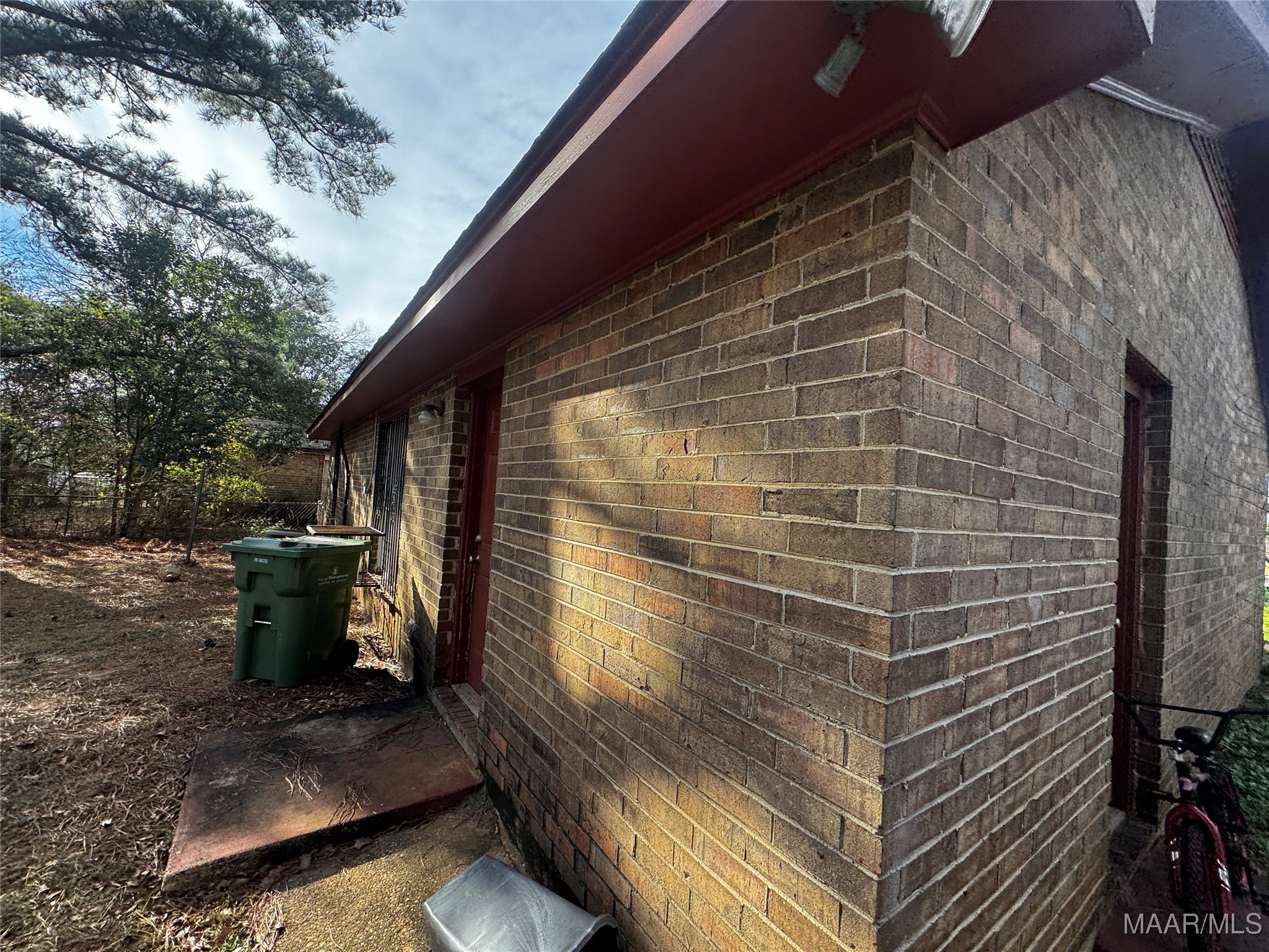 127 BRIARBROOK Drive