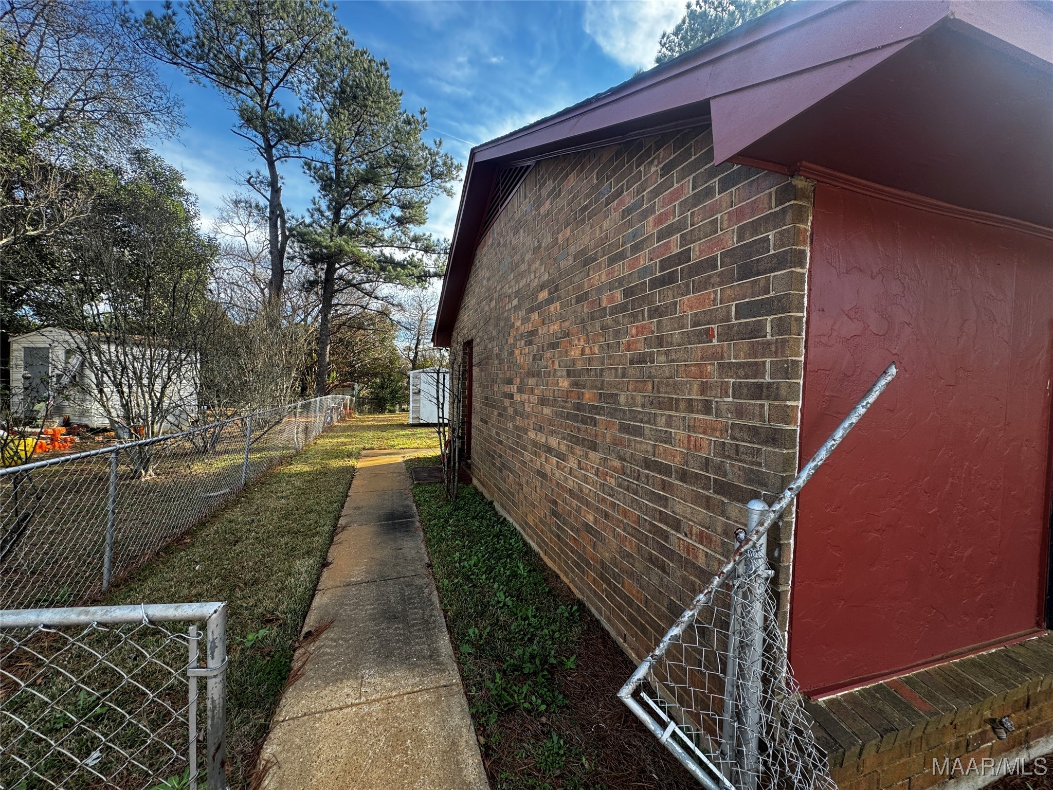 127 BRIARBROOK Drive