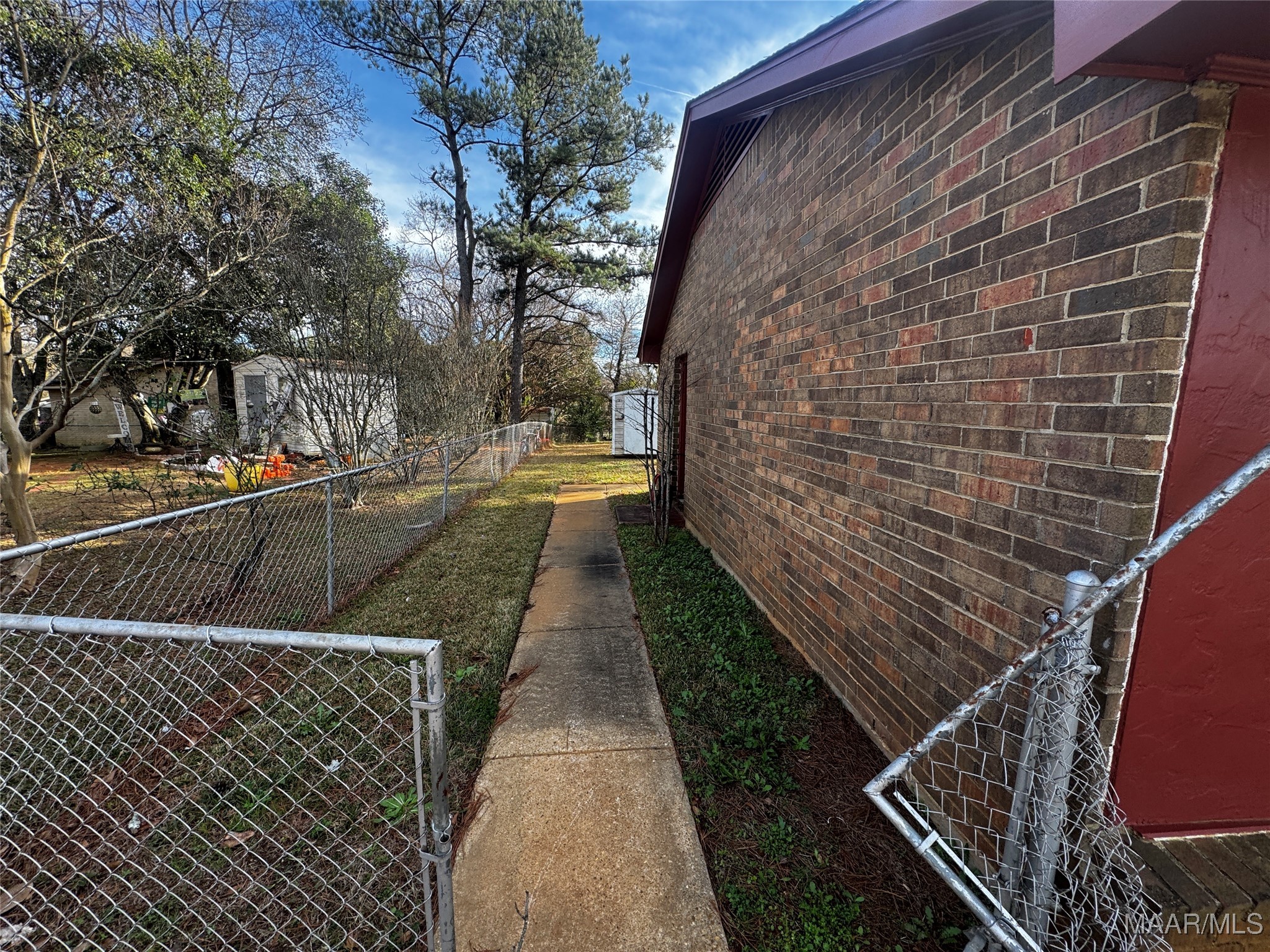 127 BRIARBROOK Drive