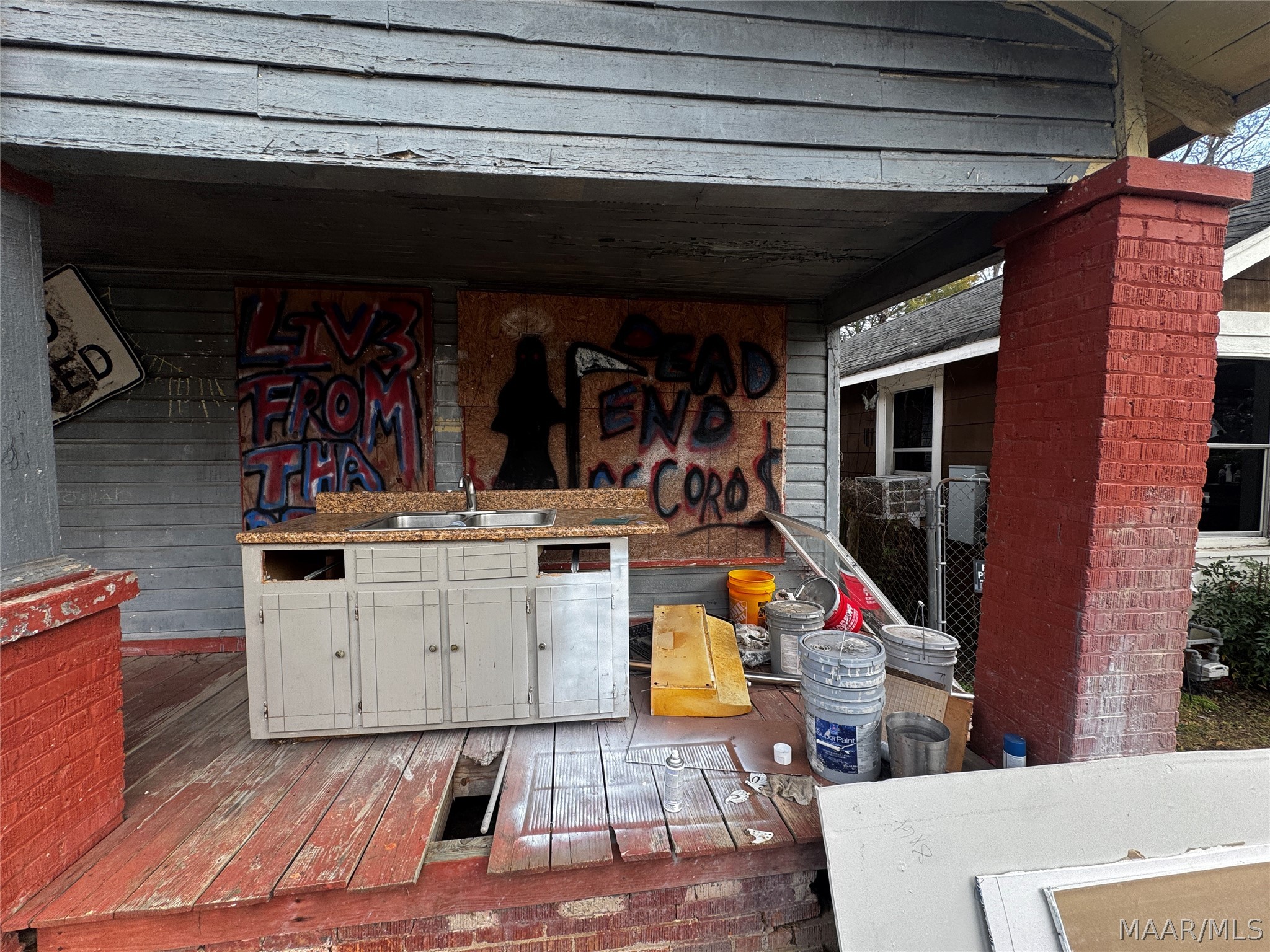 1117 CONGRESS Street