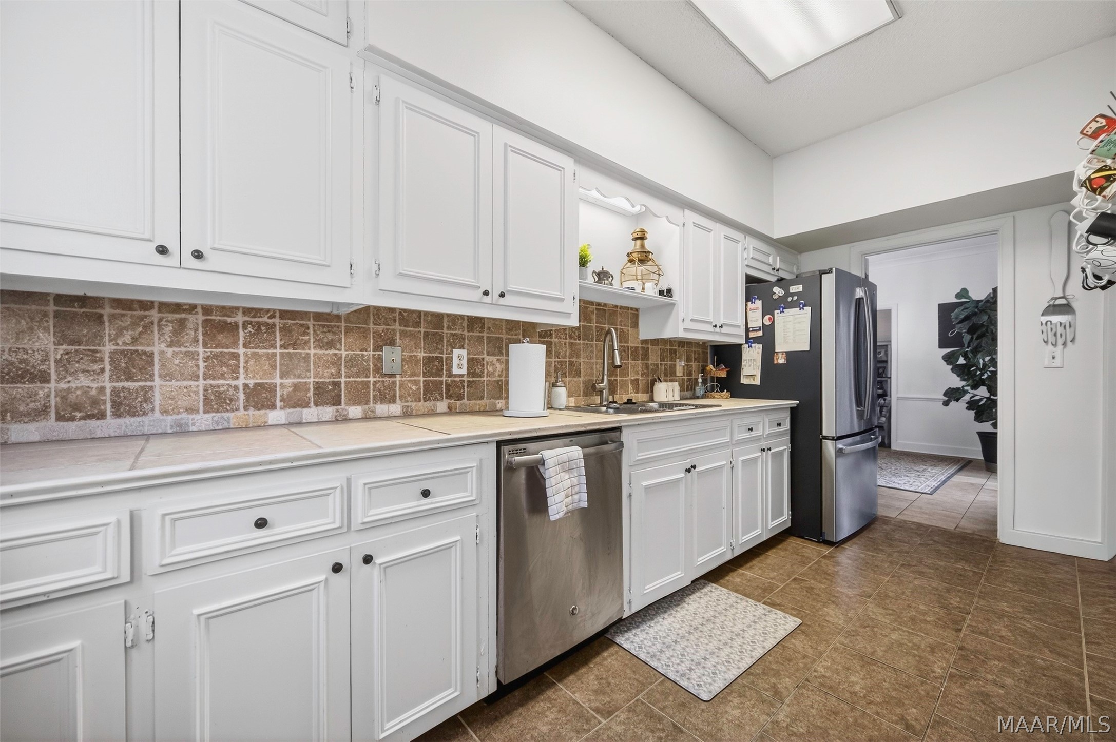 1410 Glen Grattan Drive