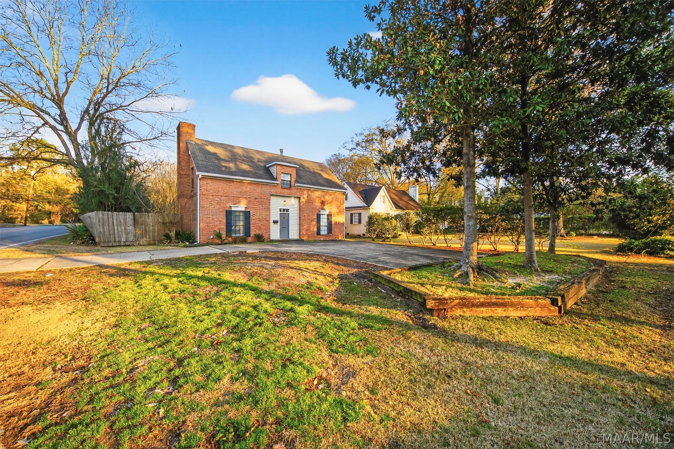 1410 Glen Grattan Drive