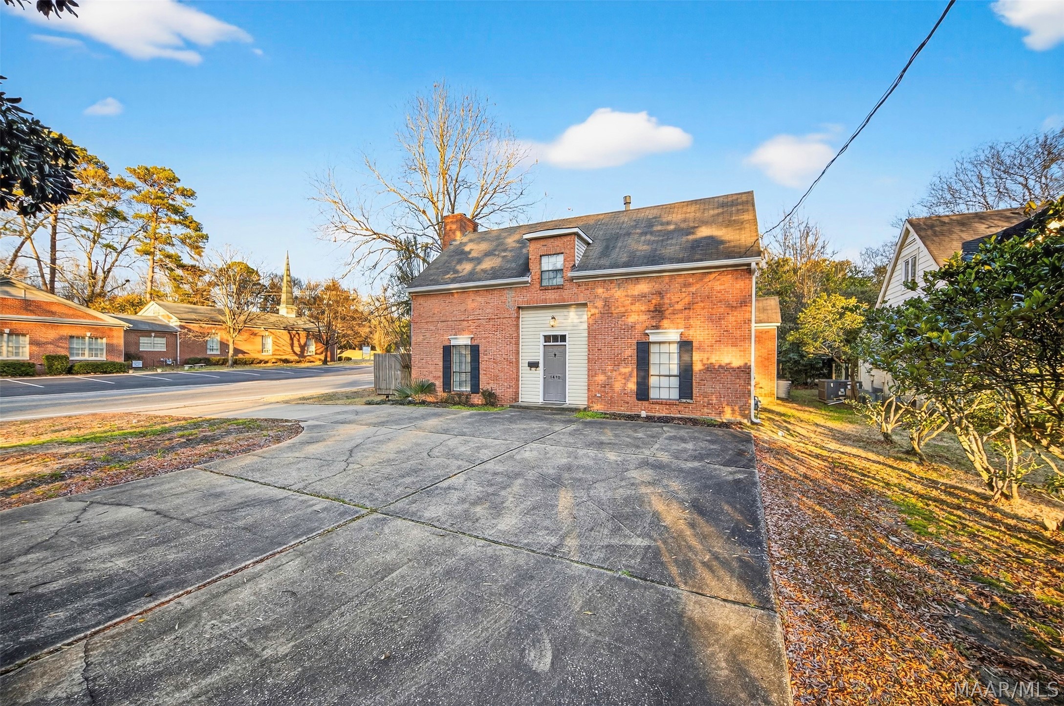 1410 Glen Grattan Drive