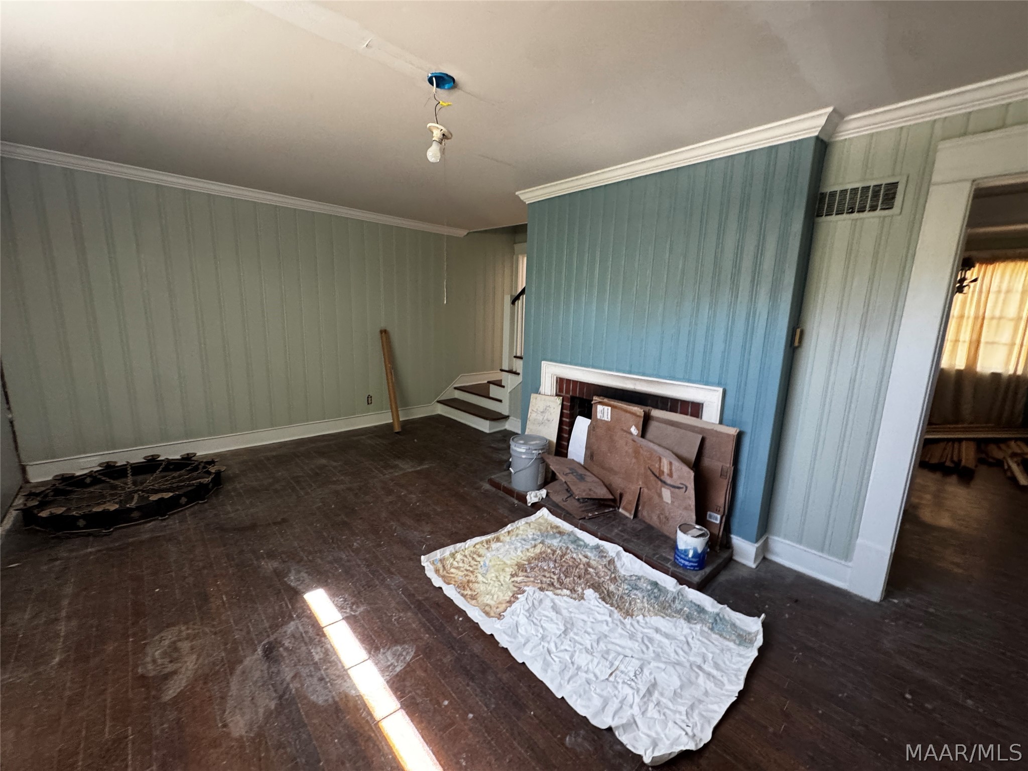 2222 Narrow Lane Road