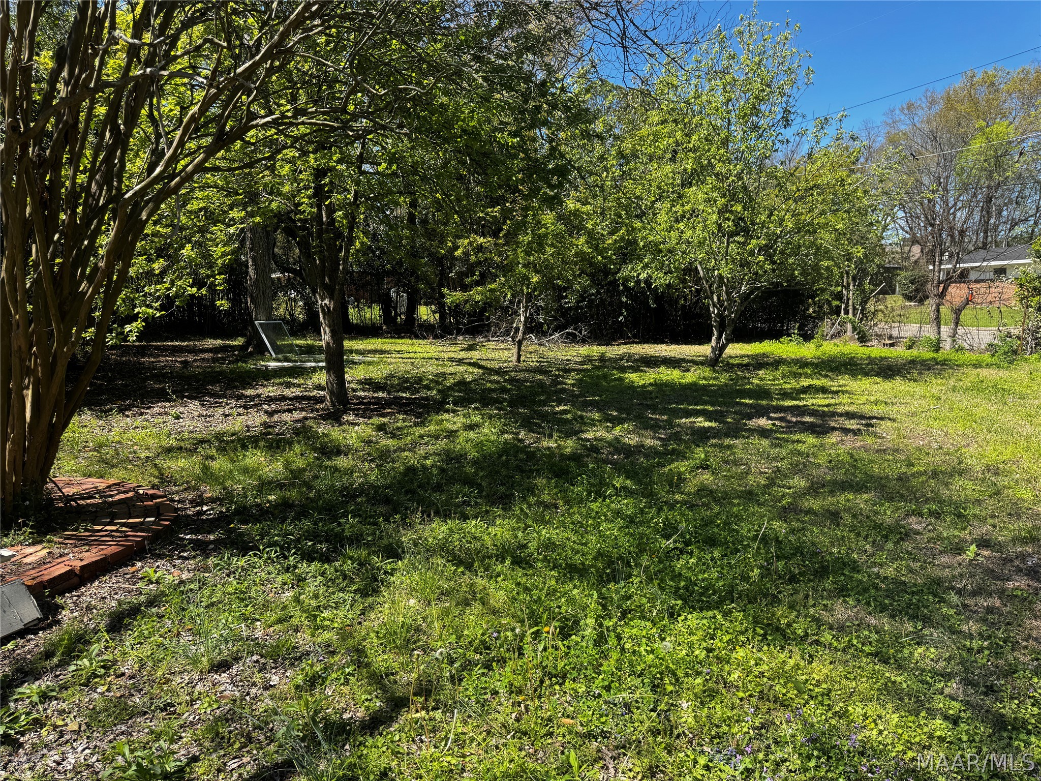 2222 Narrow Lane Road
