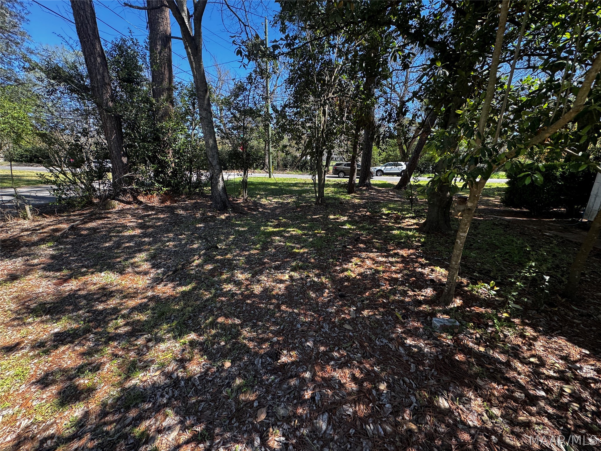 2222 Narrow Lane Road