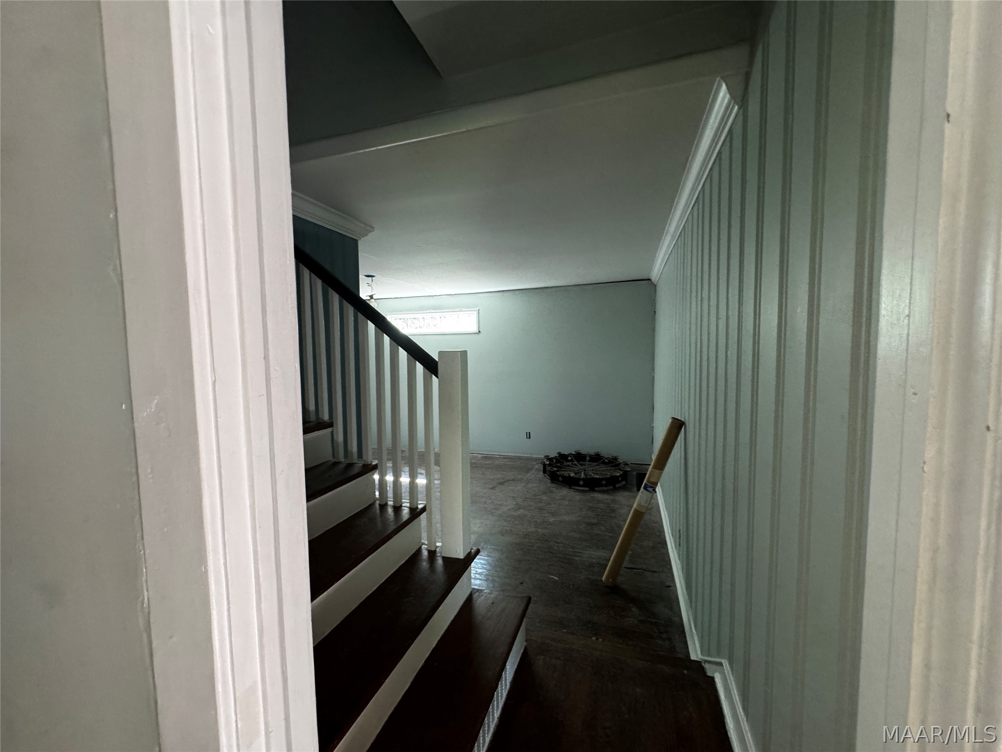 2222 Narrow Lane Road
