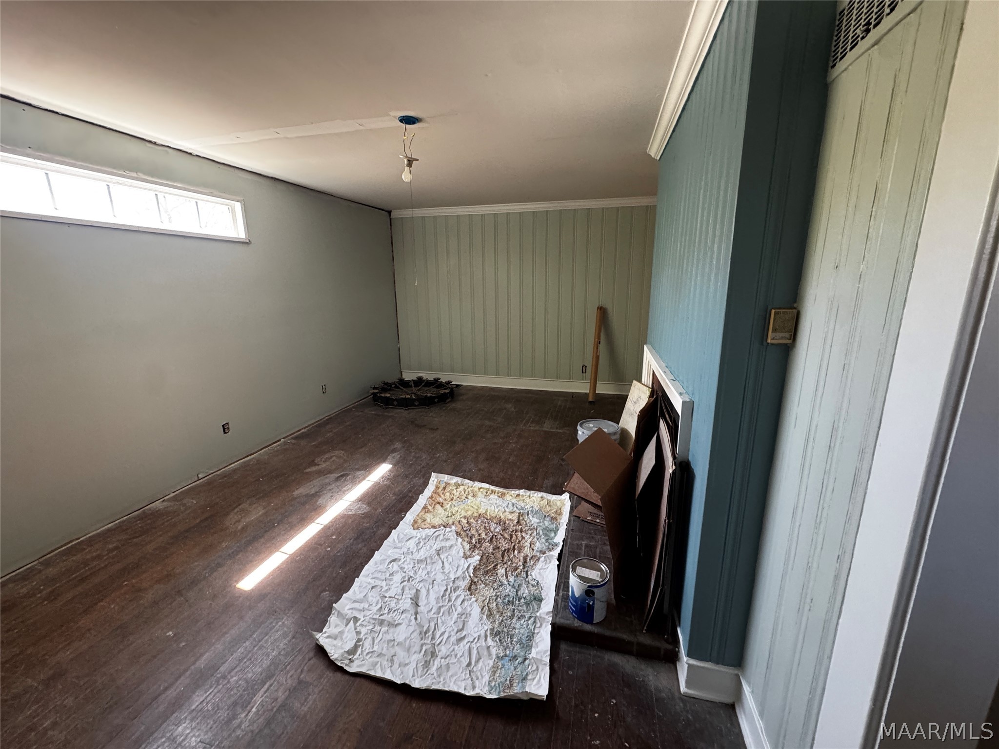 2222 Narrow Lane Road