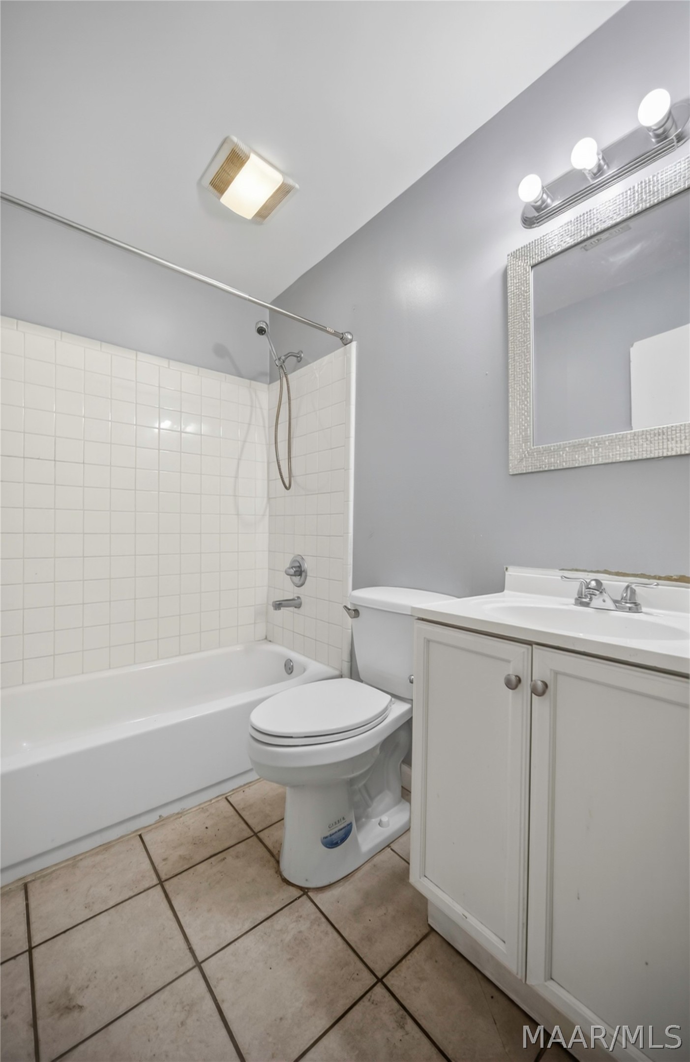3633 Menlo Court
