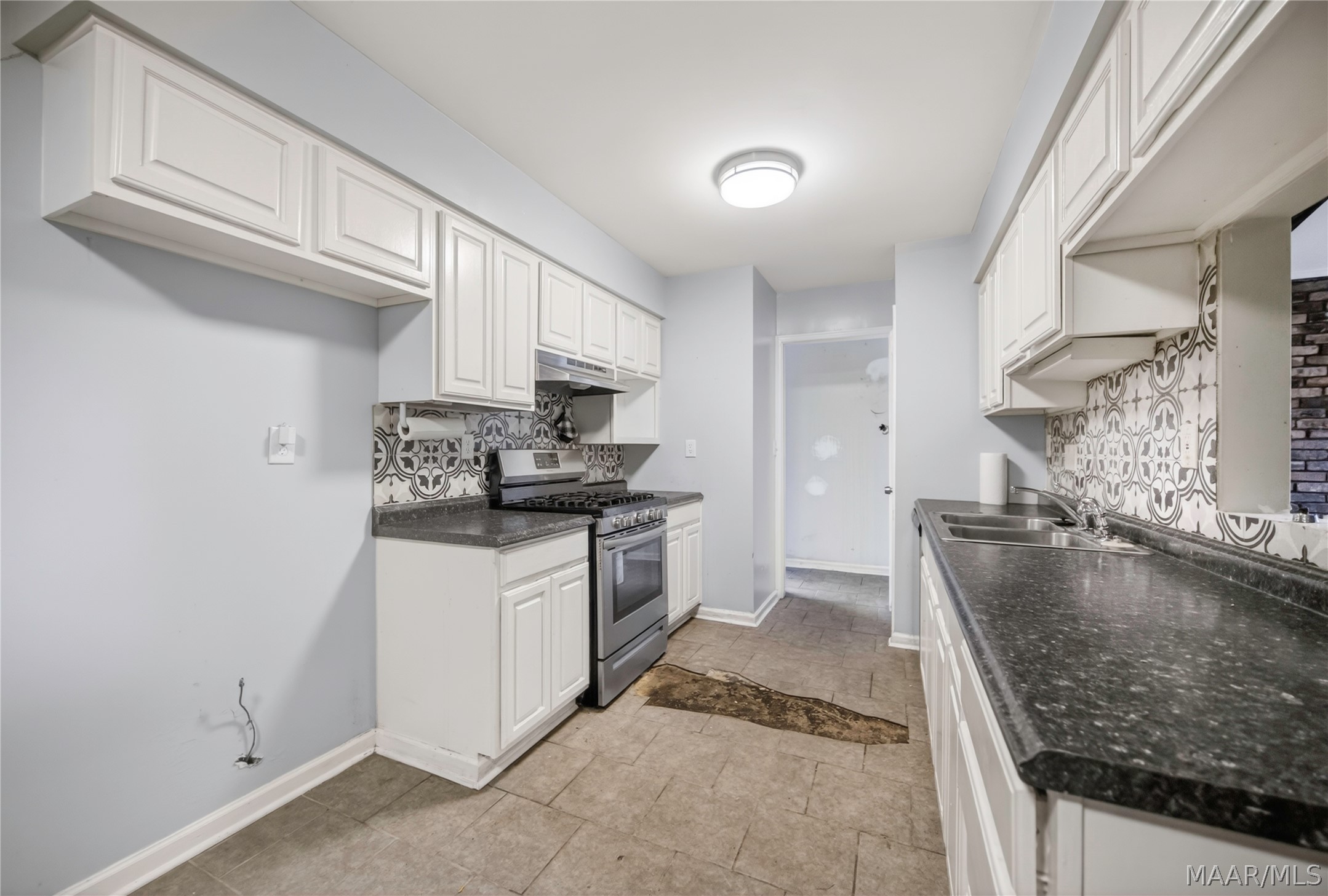 3633 Menlo Court