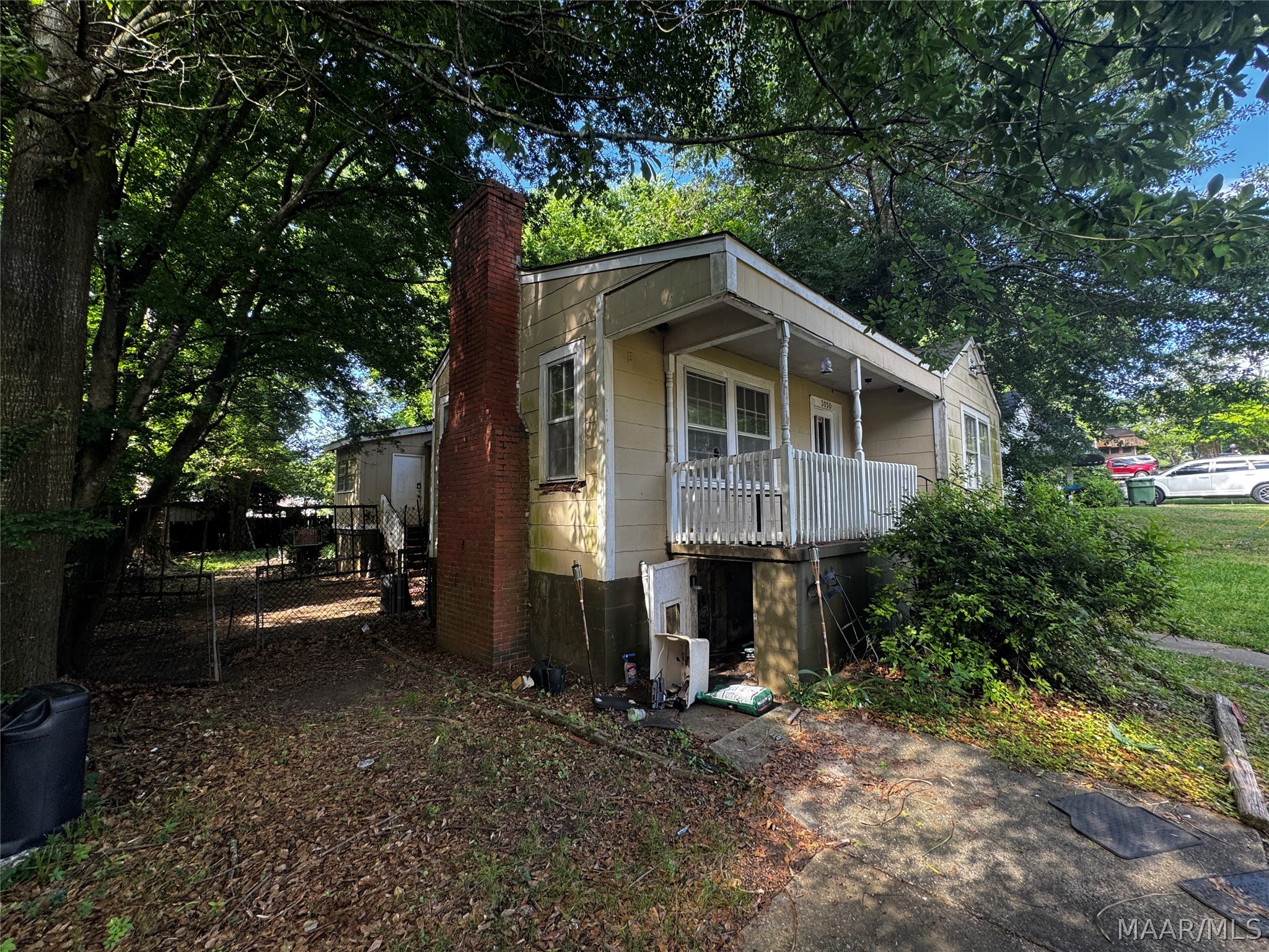 3050 MCQUEEN Street