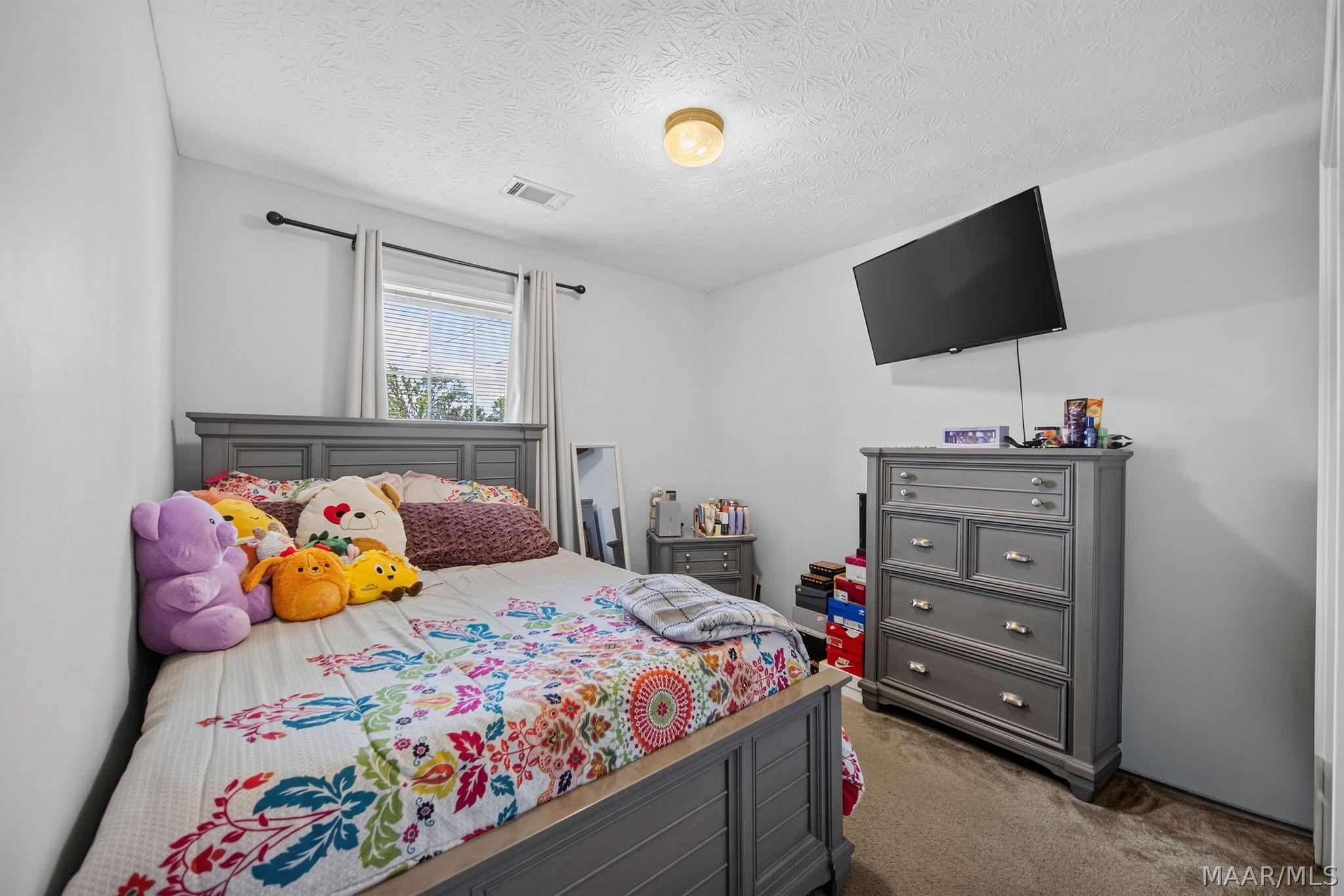 6443 TAYLOR RIDGE Road