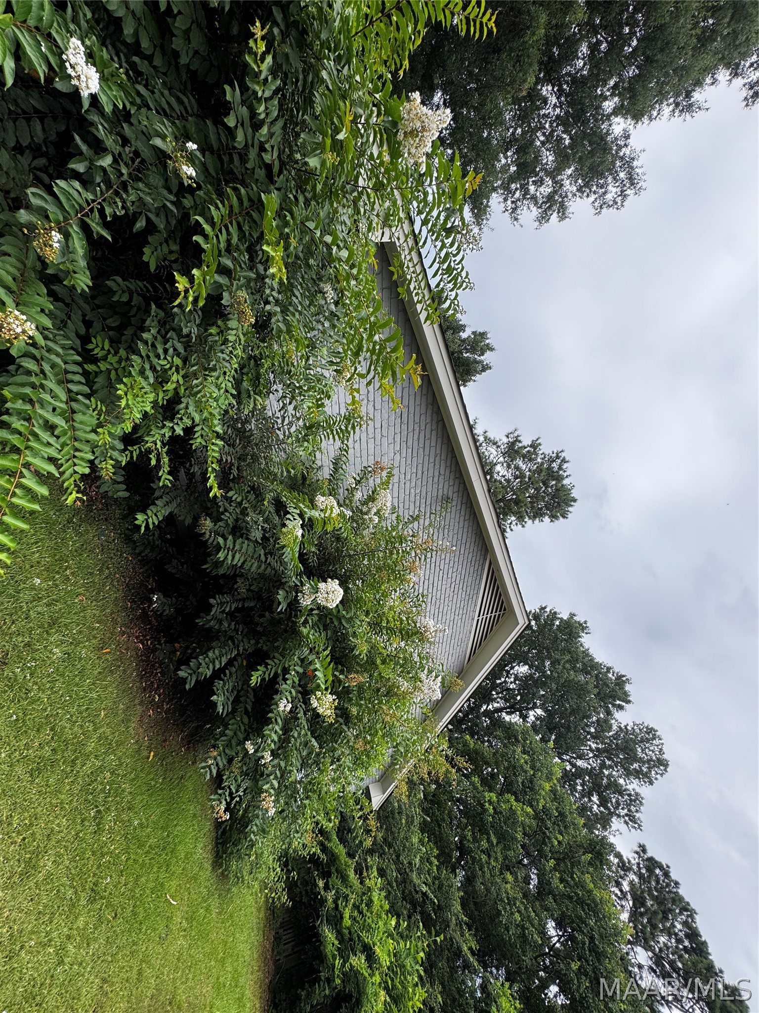 511 BELLEHURST Drive