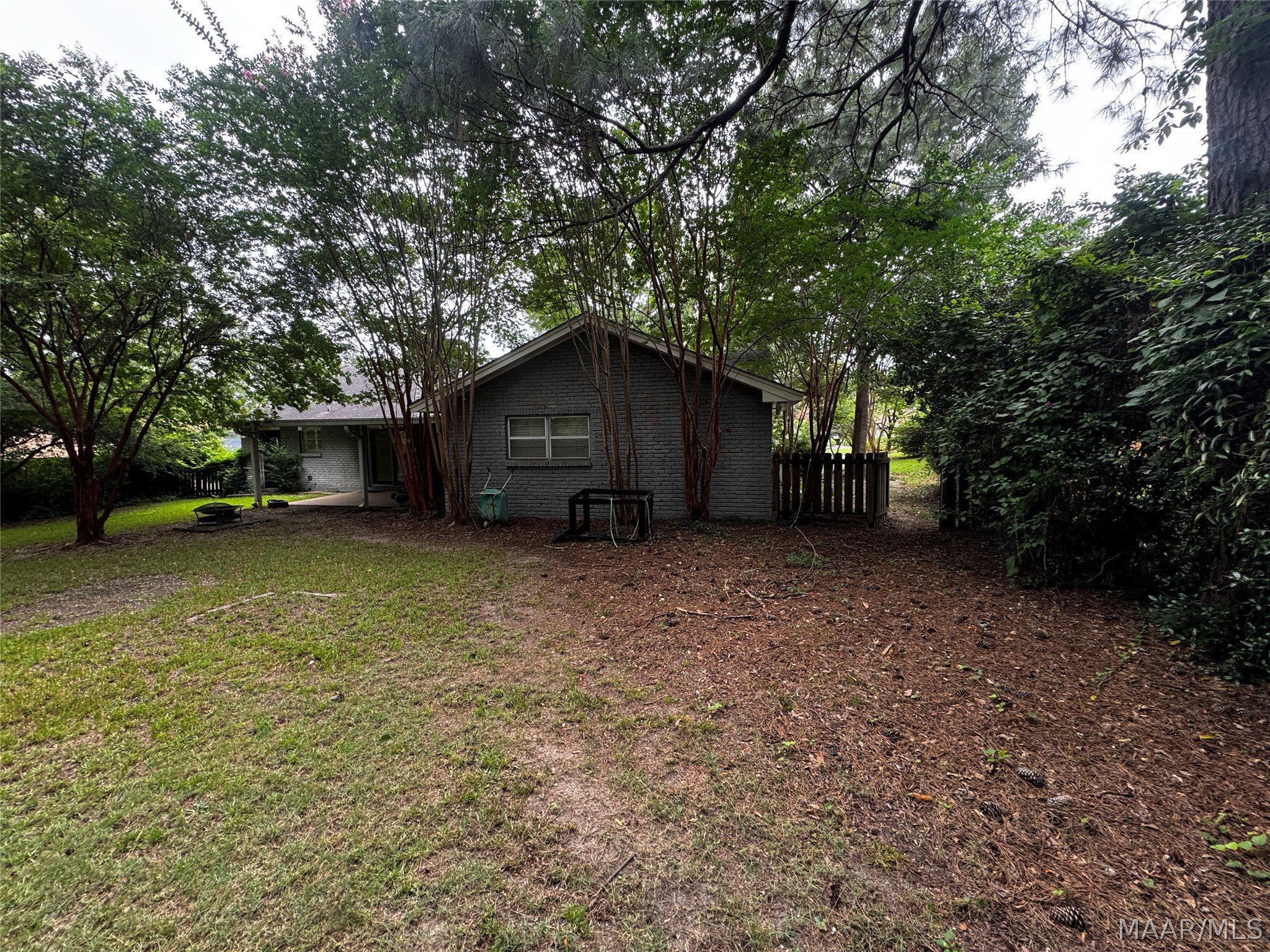 511 BELLEHURST Drive