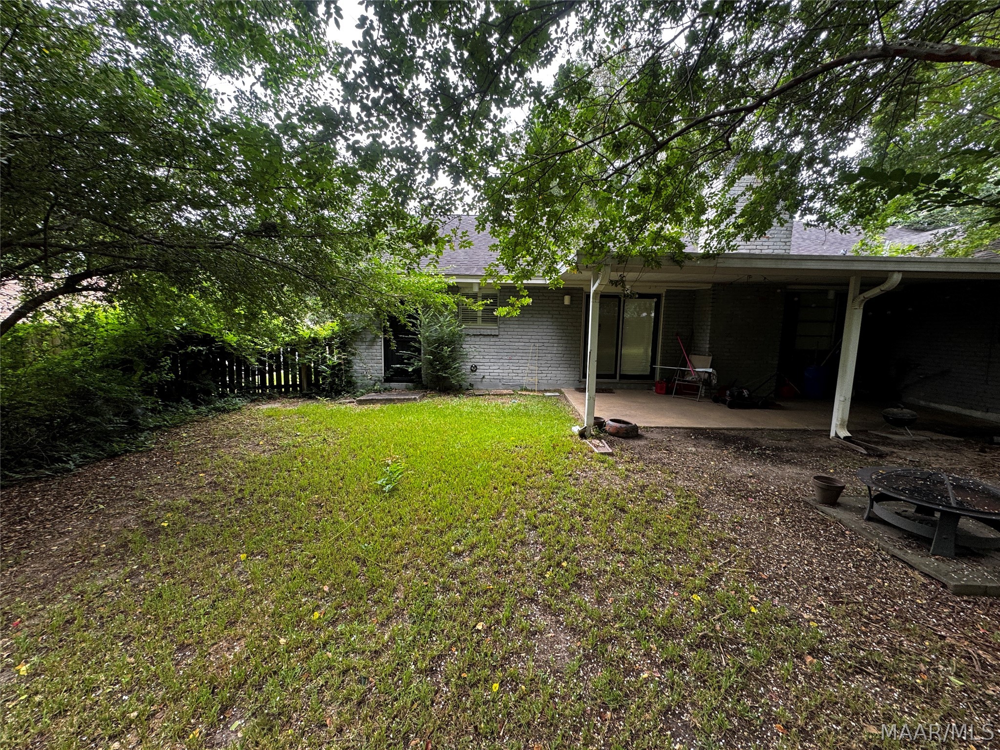 511 BELLEHURST Drive