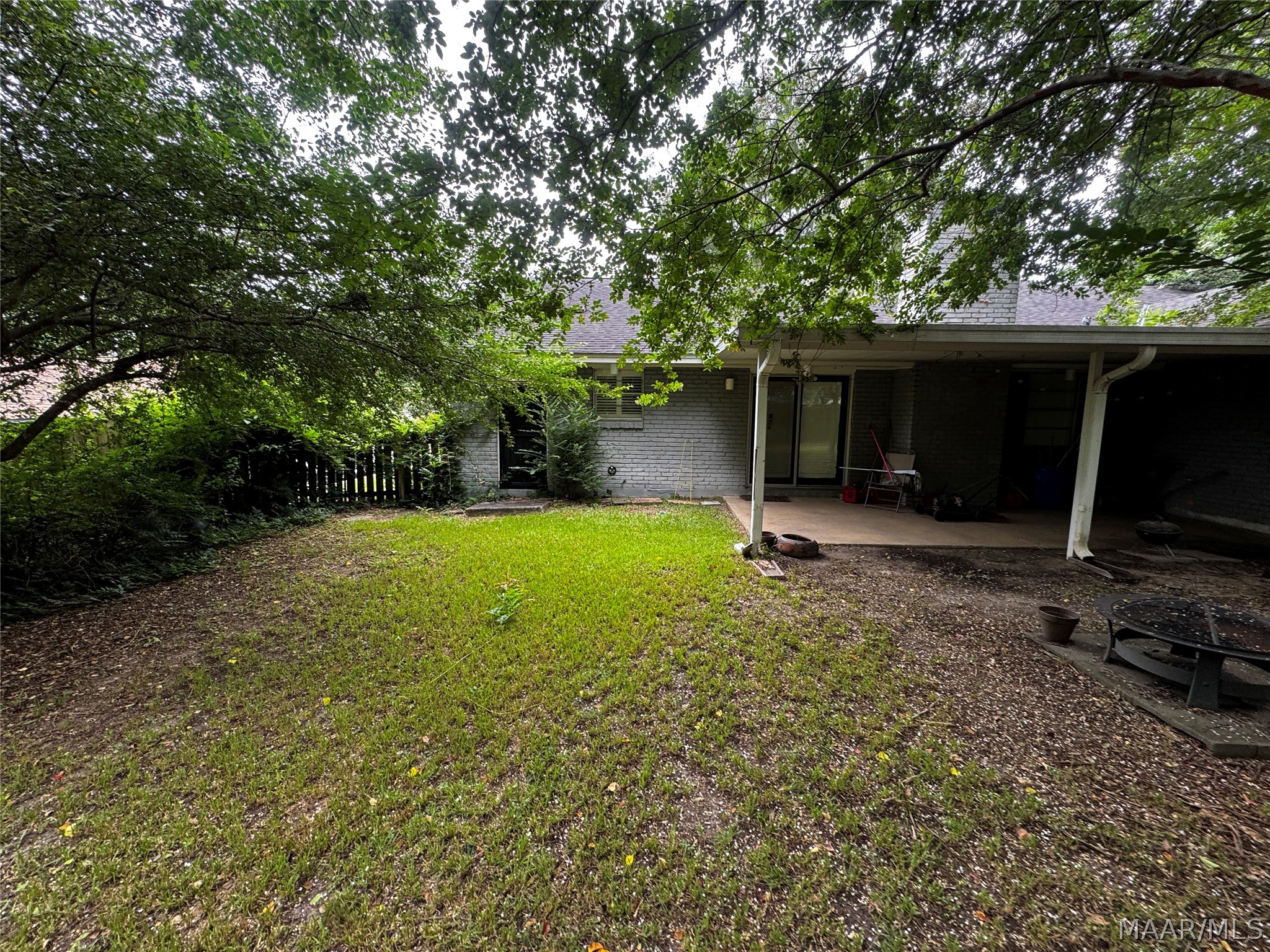 511 BELLEHURST Drive