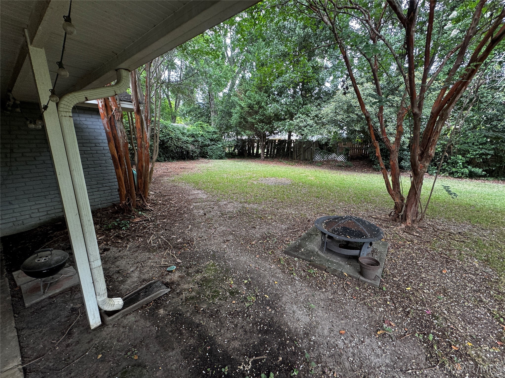 511 BELLEHURST Drive