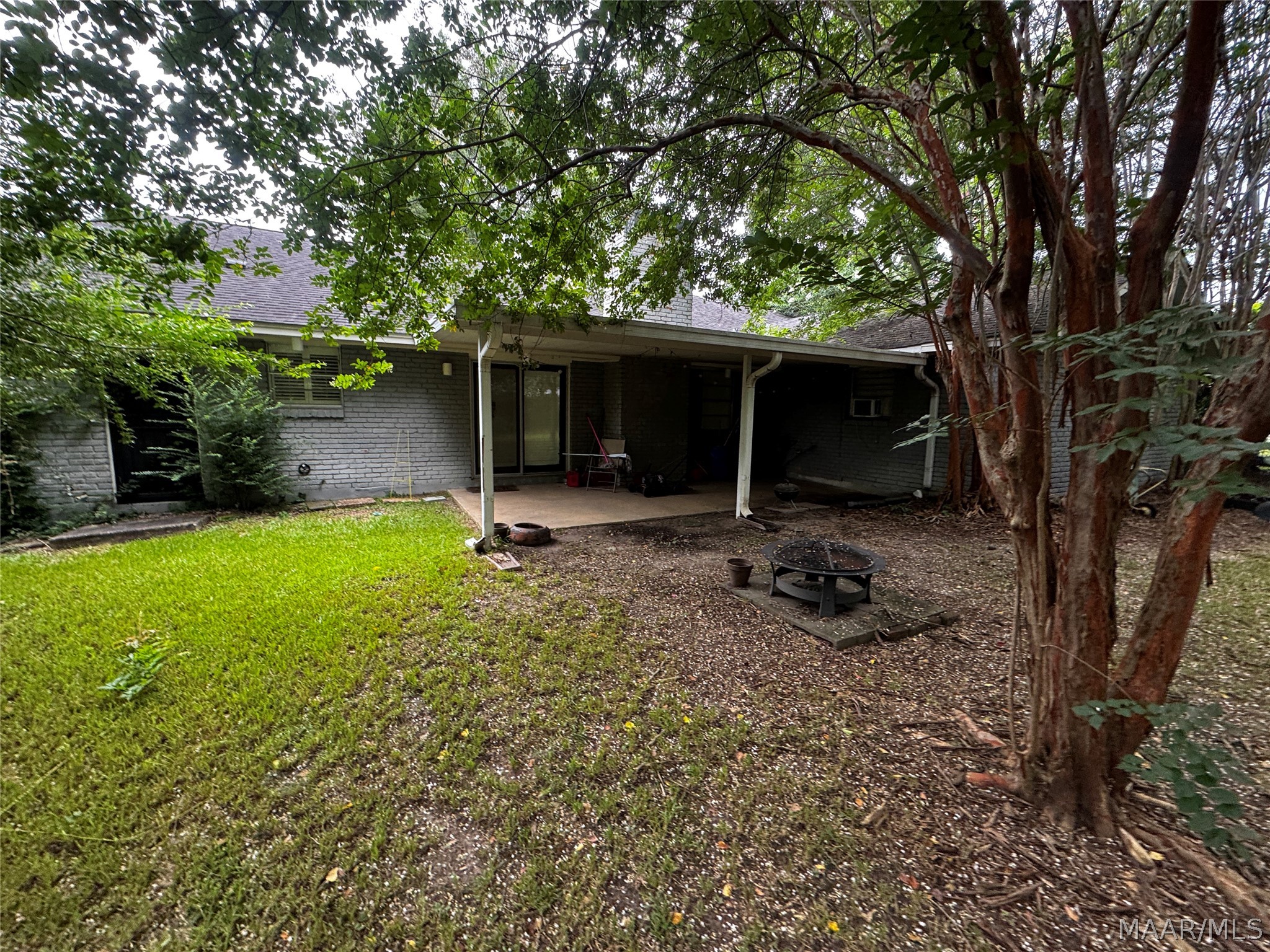 511 BELLEHURST Drive
