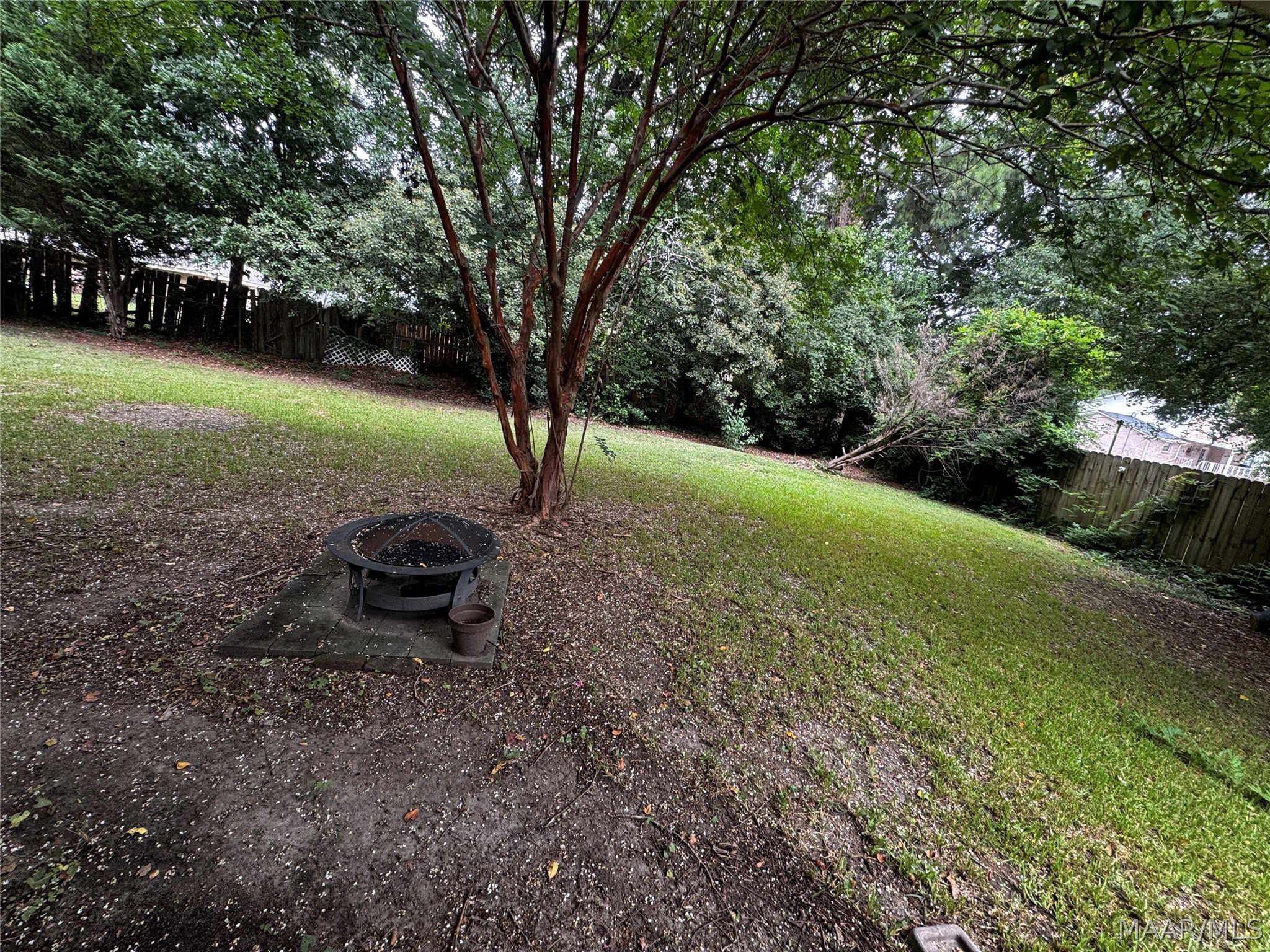 511 BELLEHURST Drive
