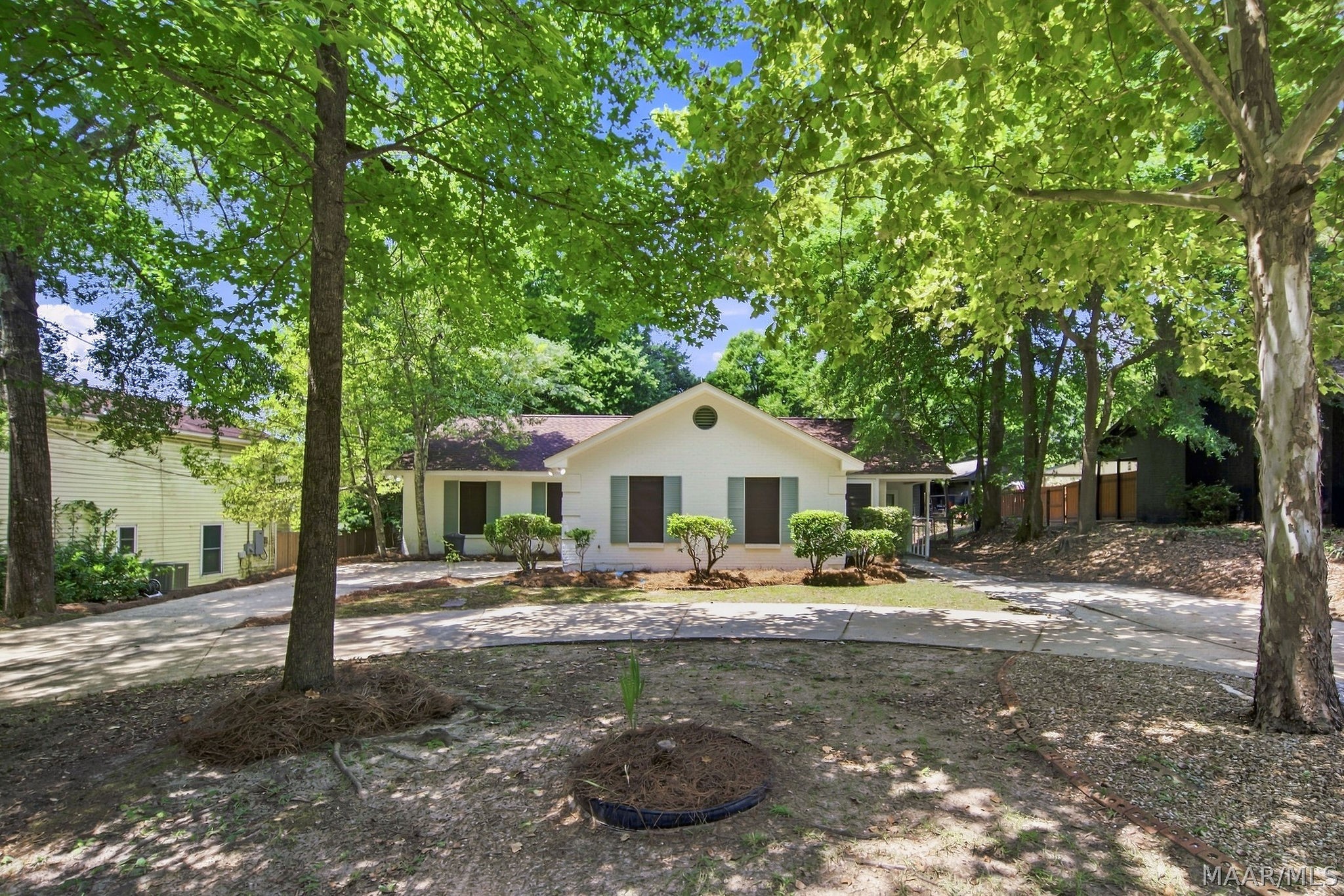 361 N NORTHINGTON Road