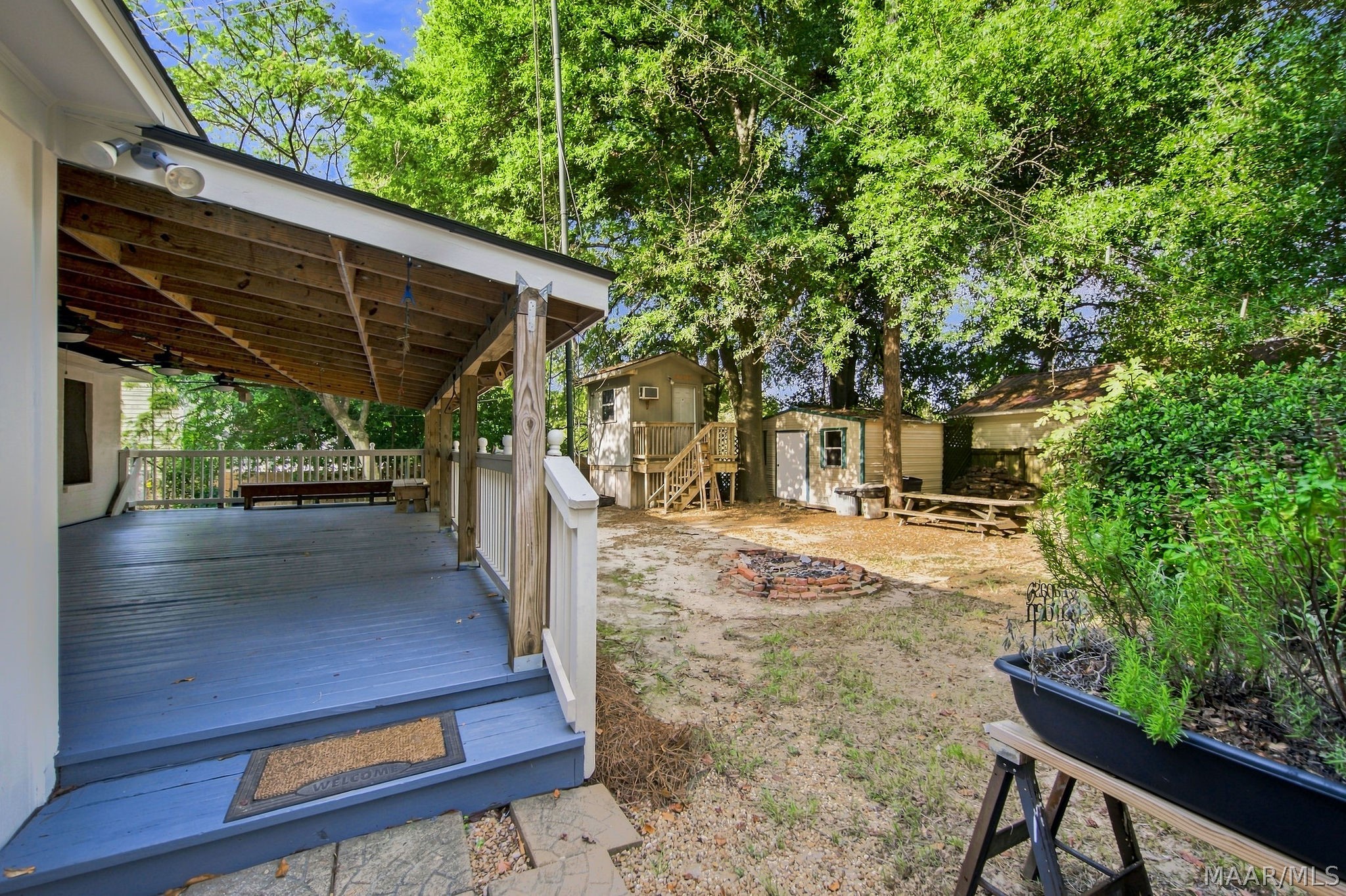 361 N NORTHINGTON Road