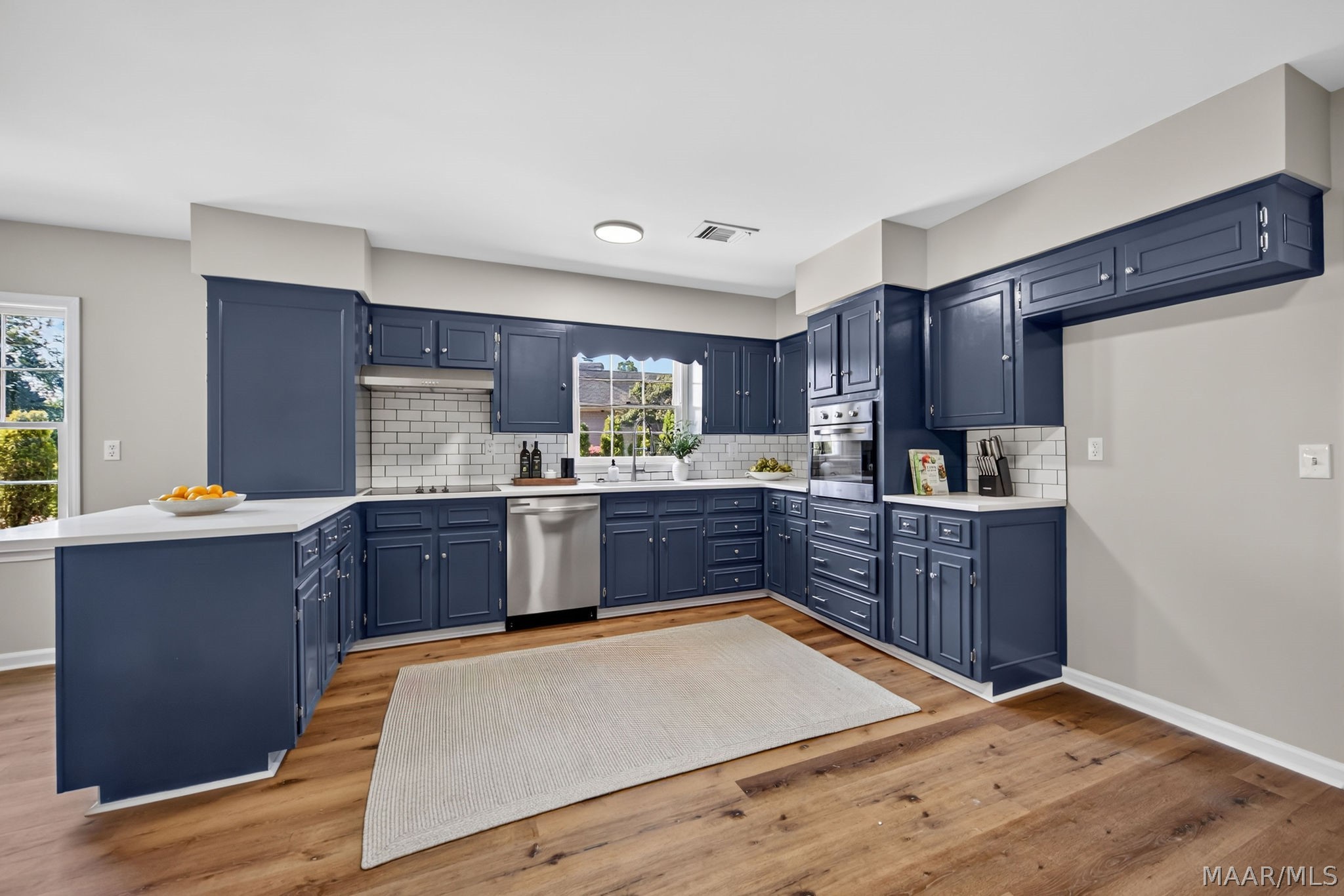 3118 Old Farm Road