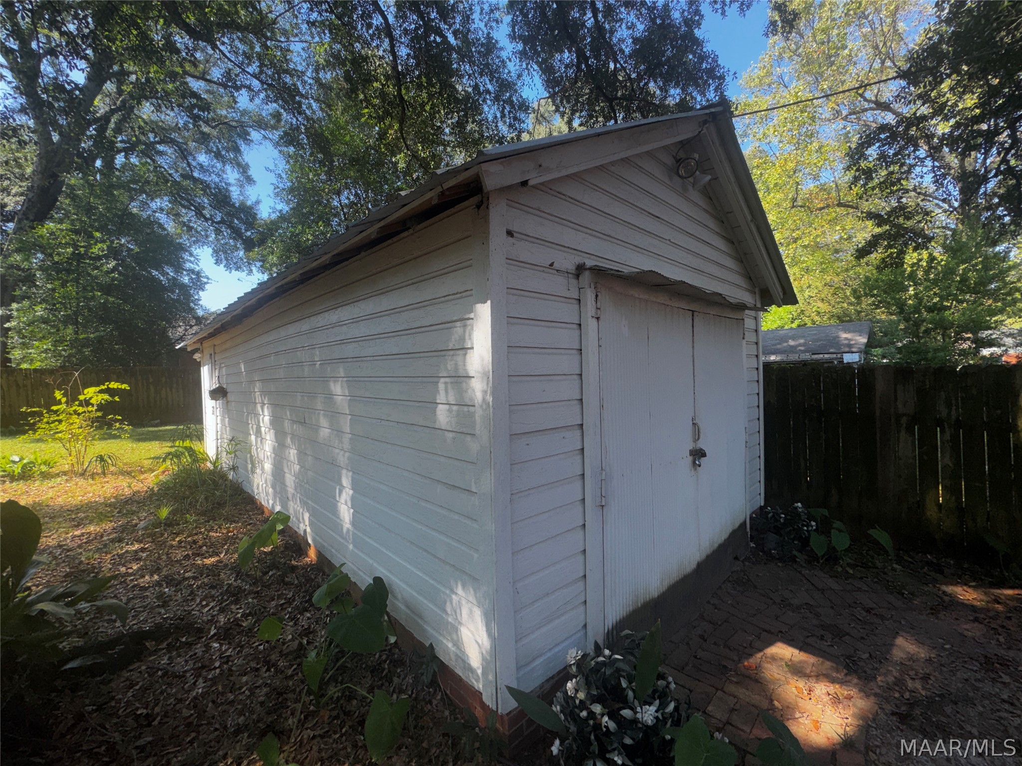 563 MORNINGVIEW Drive