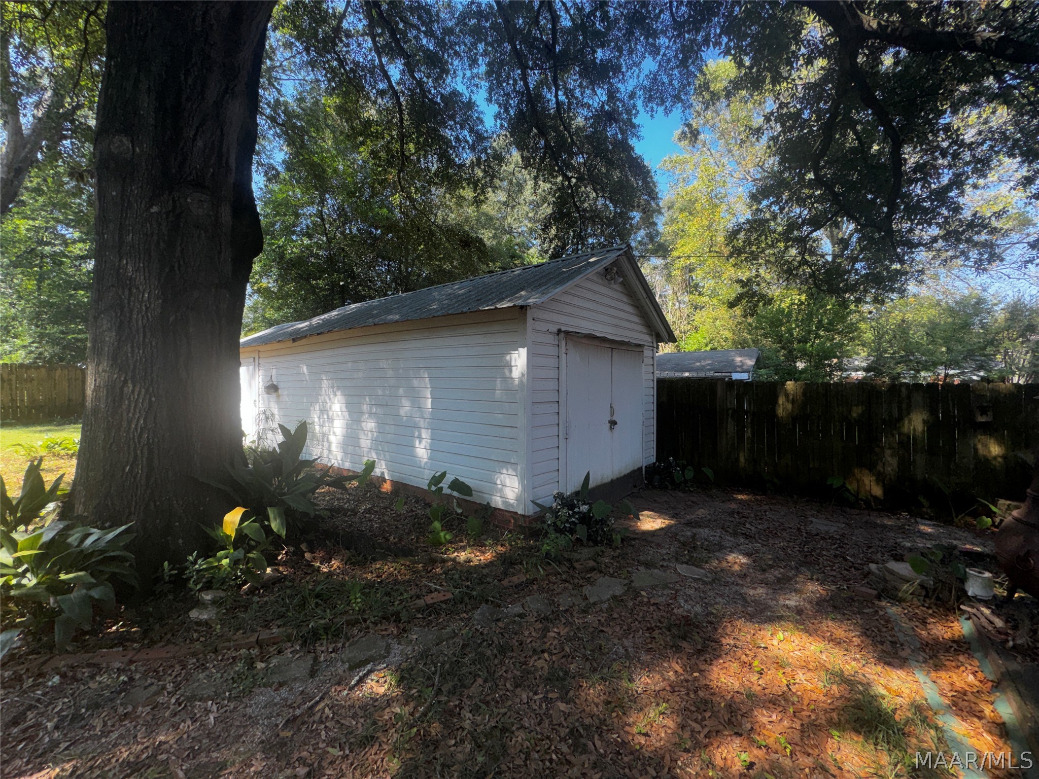563 MORNINGVIEW Drive