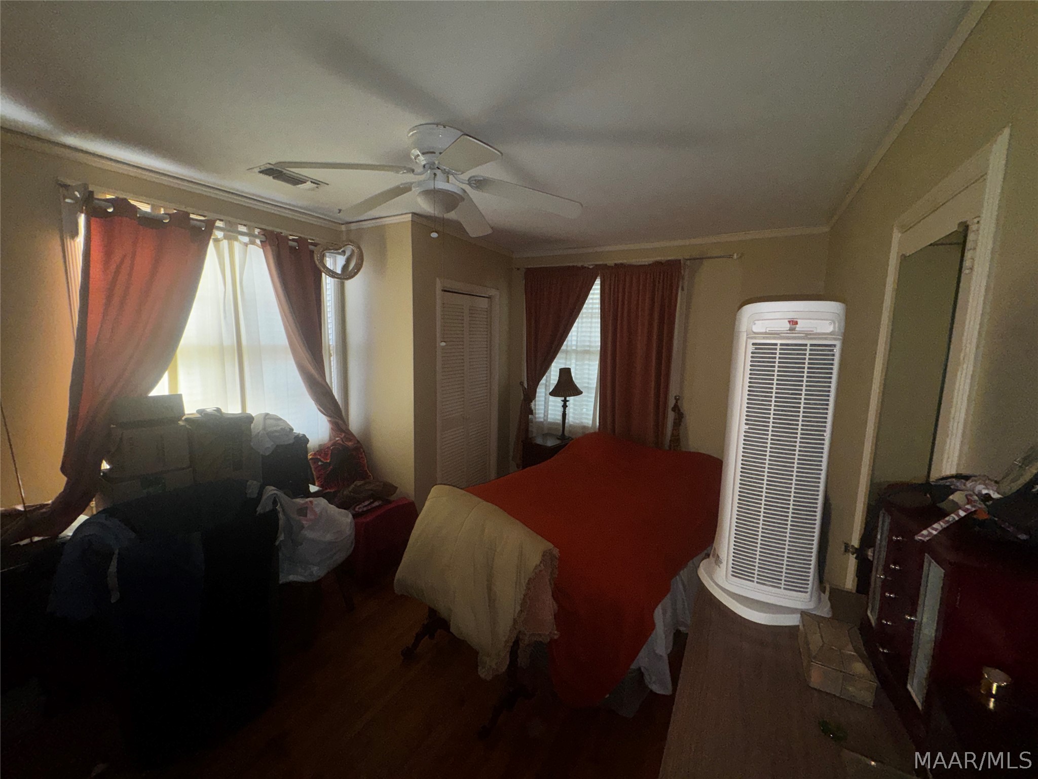563 MORNINGVIEW Drive
