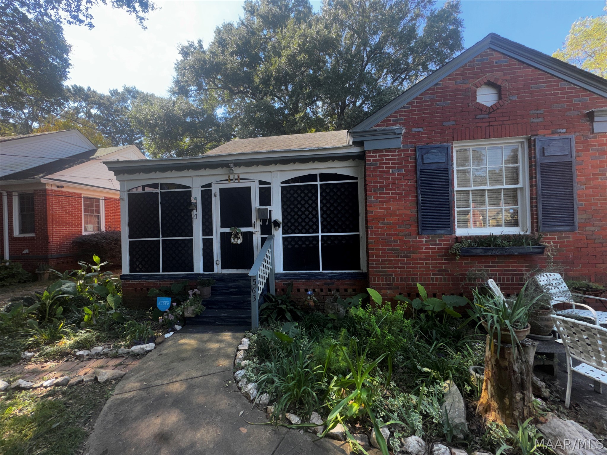 563 MORNINGVIEW Drive