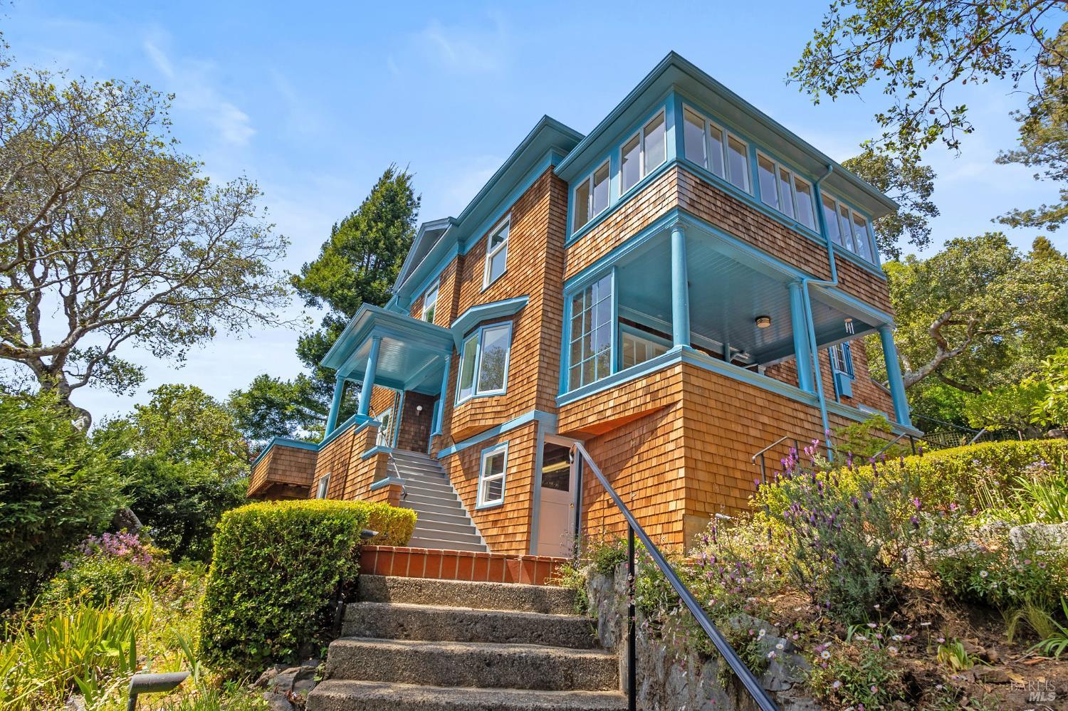 87 Oakdale Ave