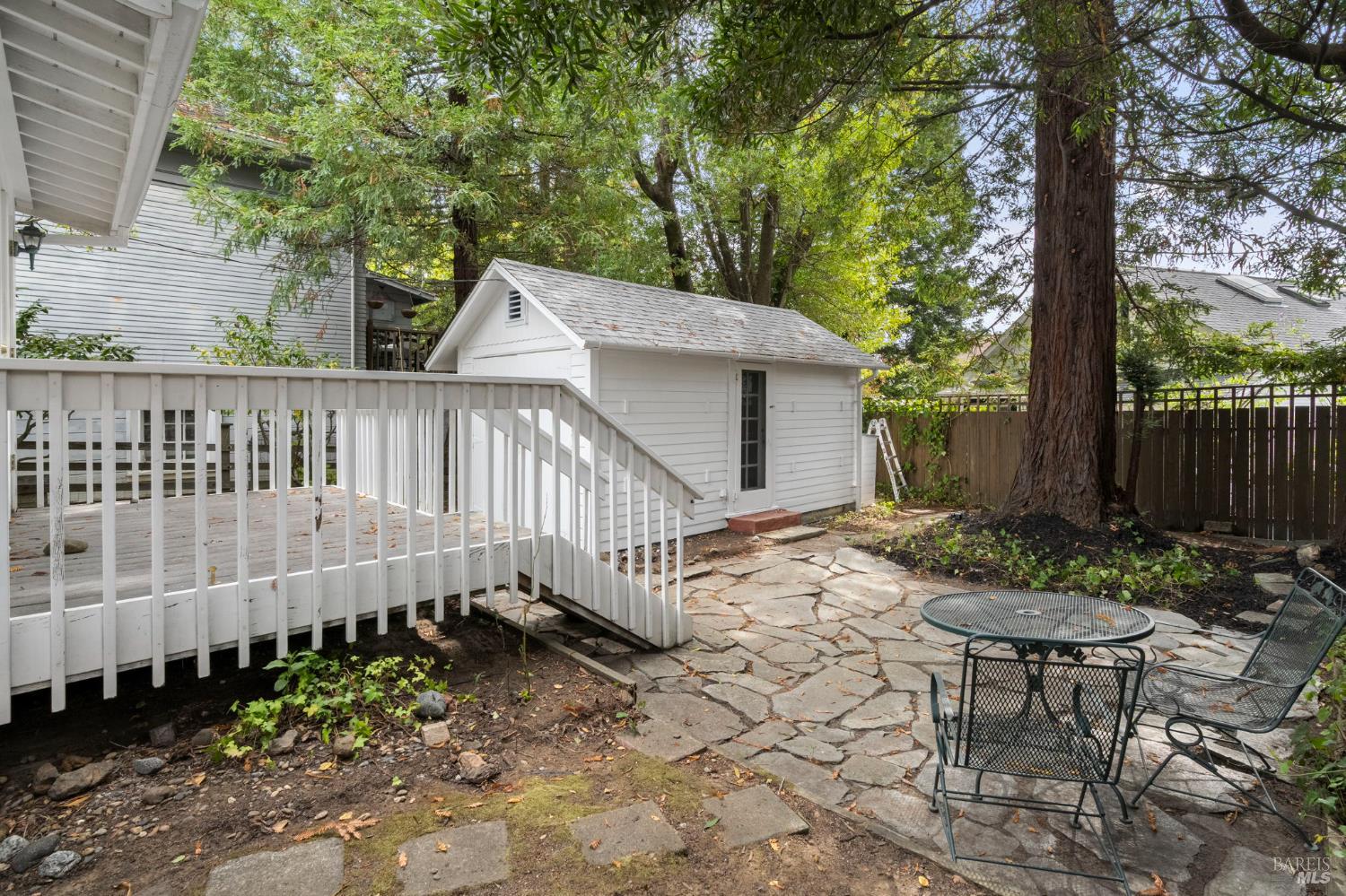 32 Mountain View Ave