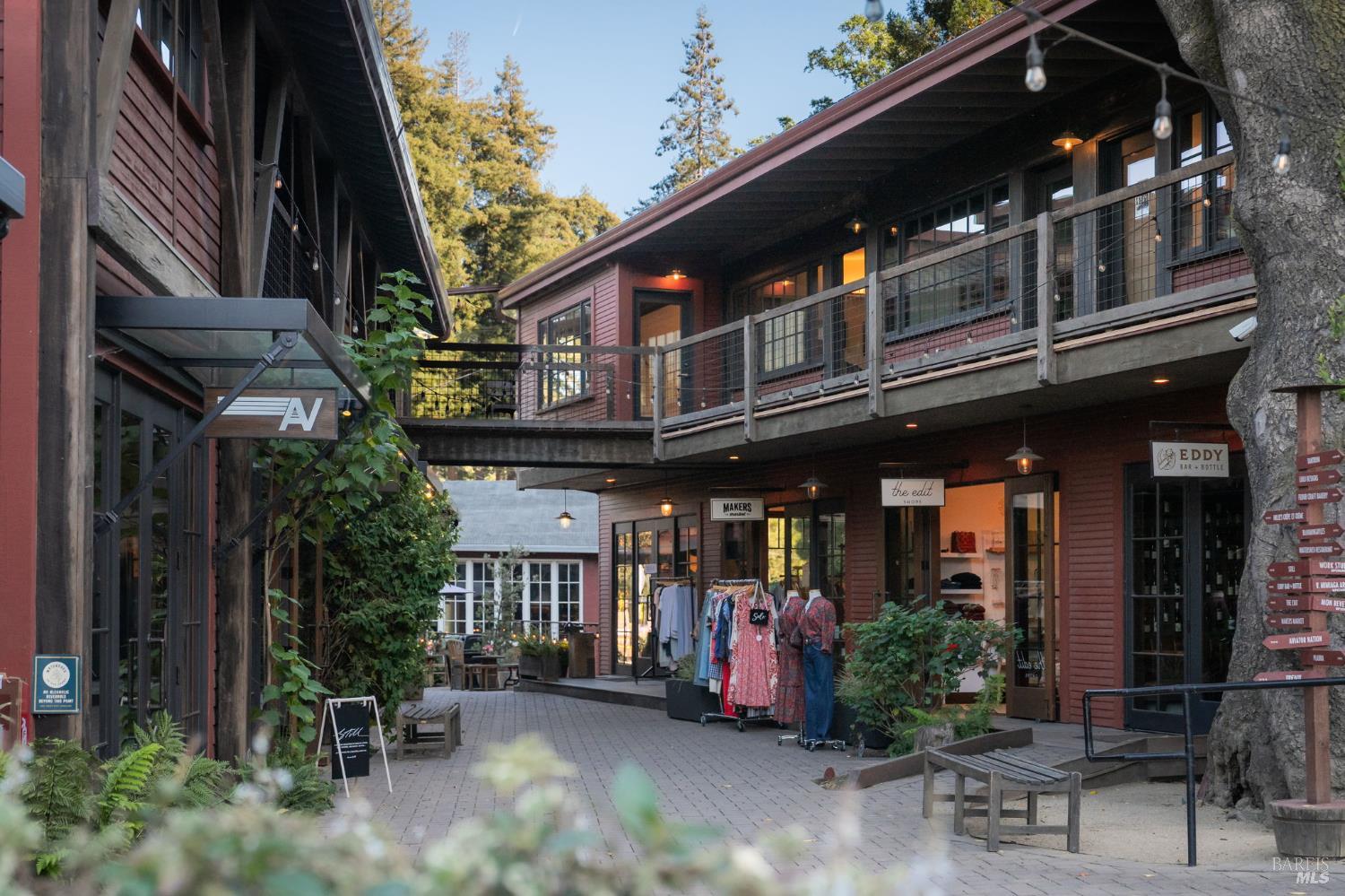 32 Mountain View Ave