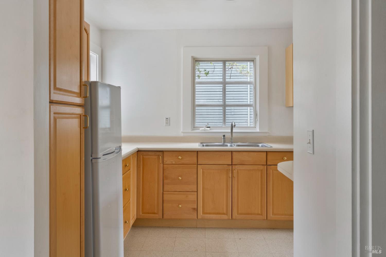 32 Mountain View Ave