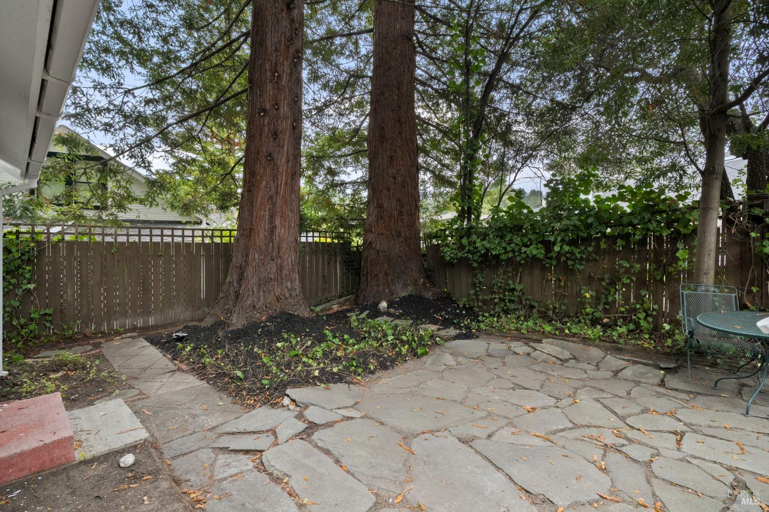 32 Mountain View Ave