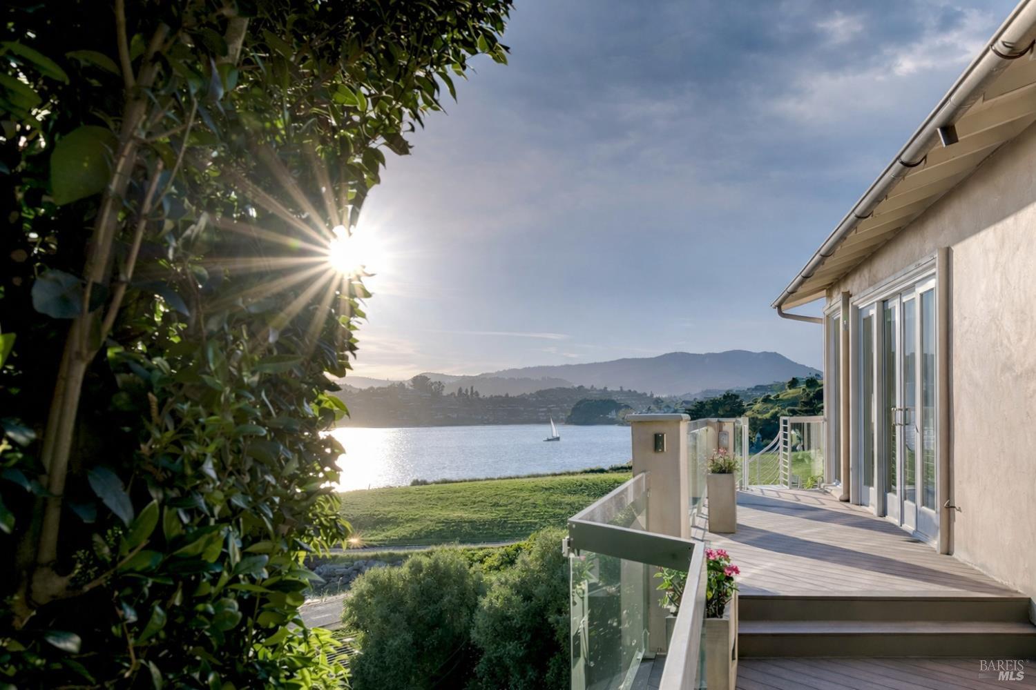 20 Bayshore Terrace