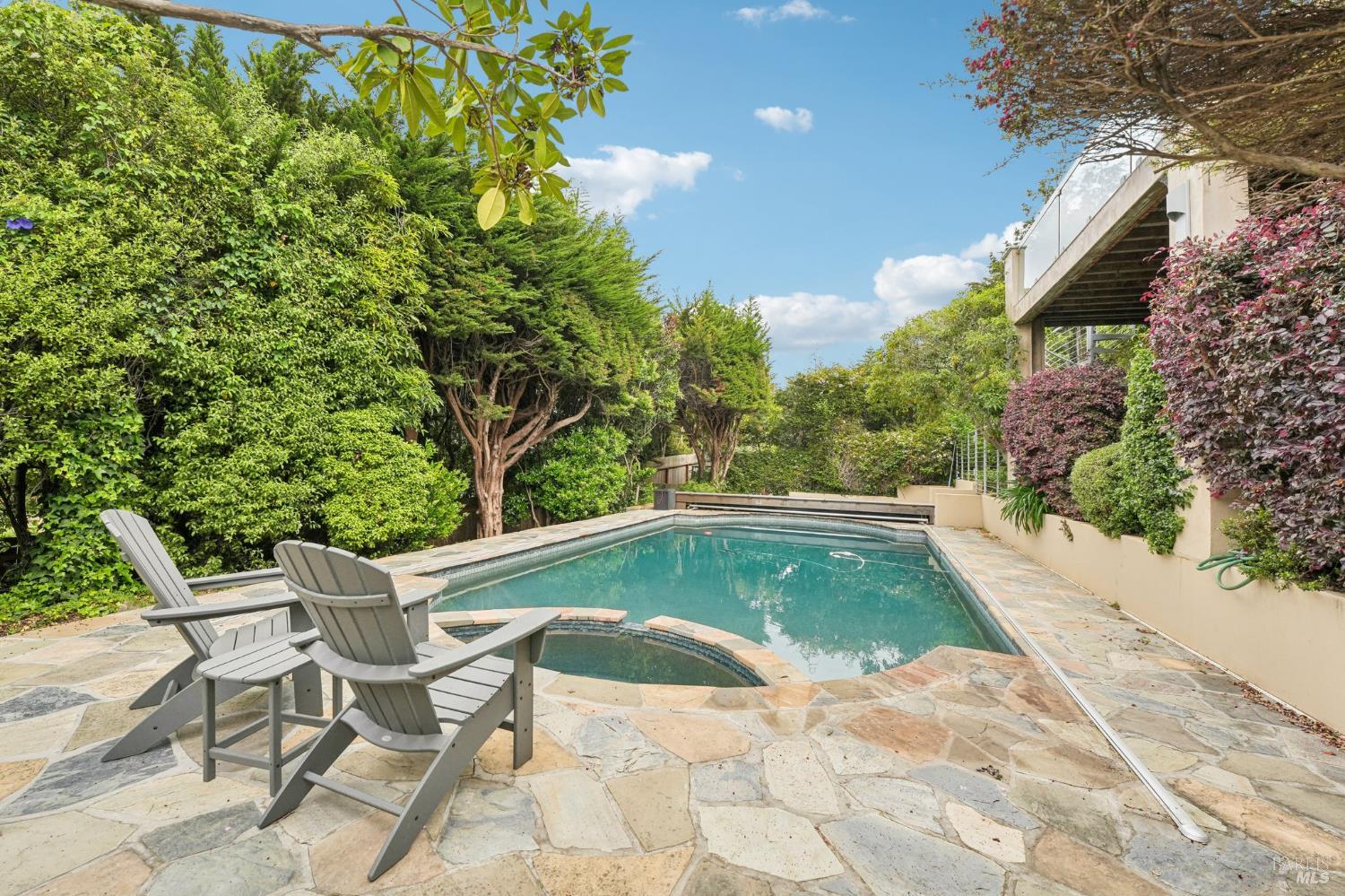 20 Bayshore Terrace