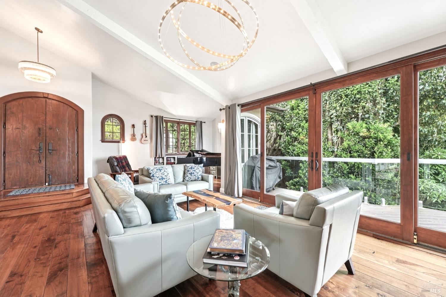 20 Bayshore Terrace