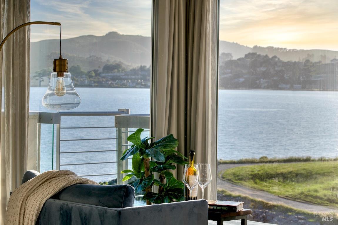 20 Bayshore Terrace
