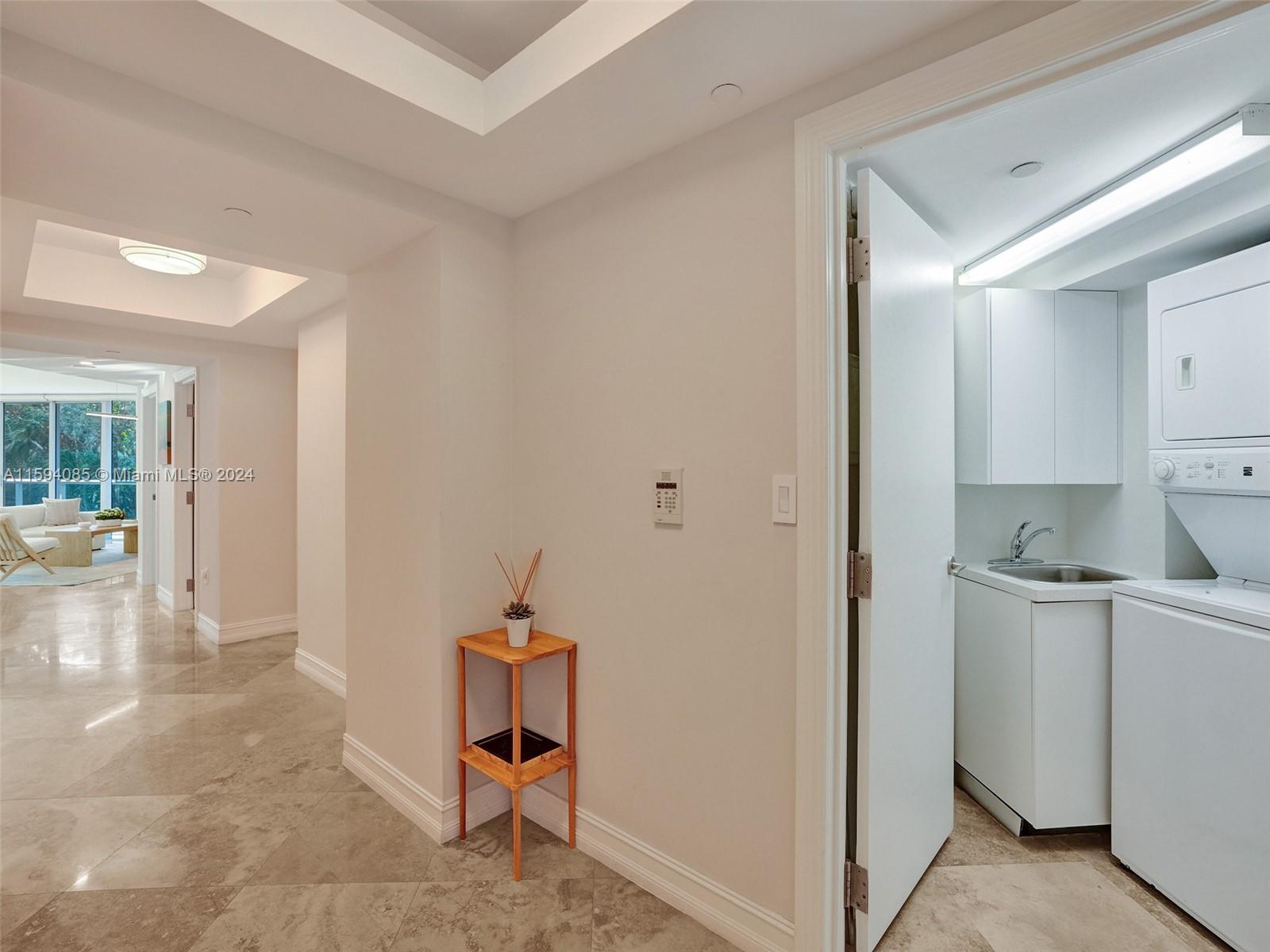 9401 Collins Ave # 203