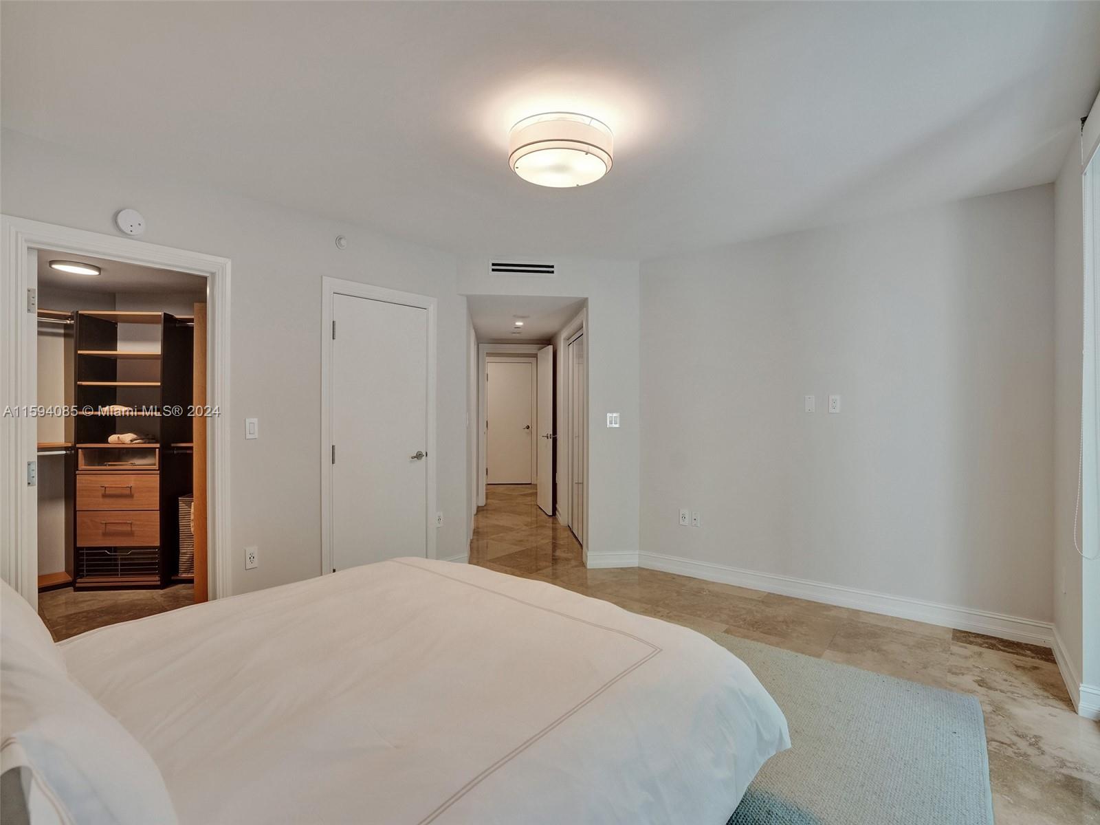 9401 Collins Ave # 203