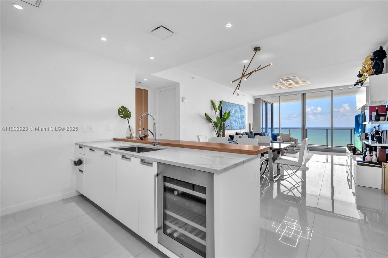 15701 Collins Ave # 1504