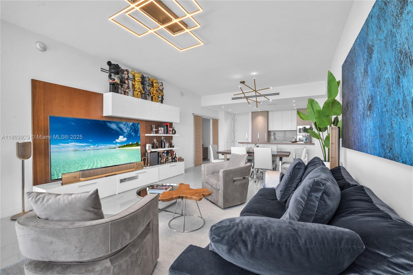 15701 Collins Ave # 1504