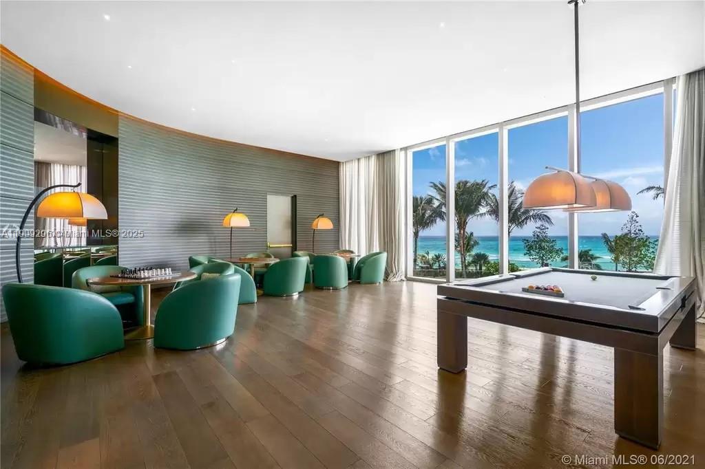 18975 Collins Ave # 1005