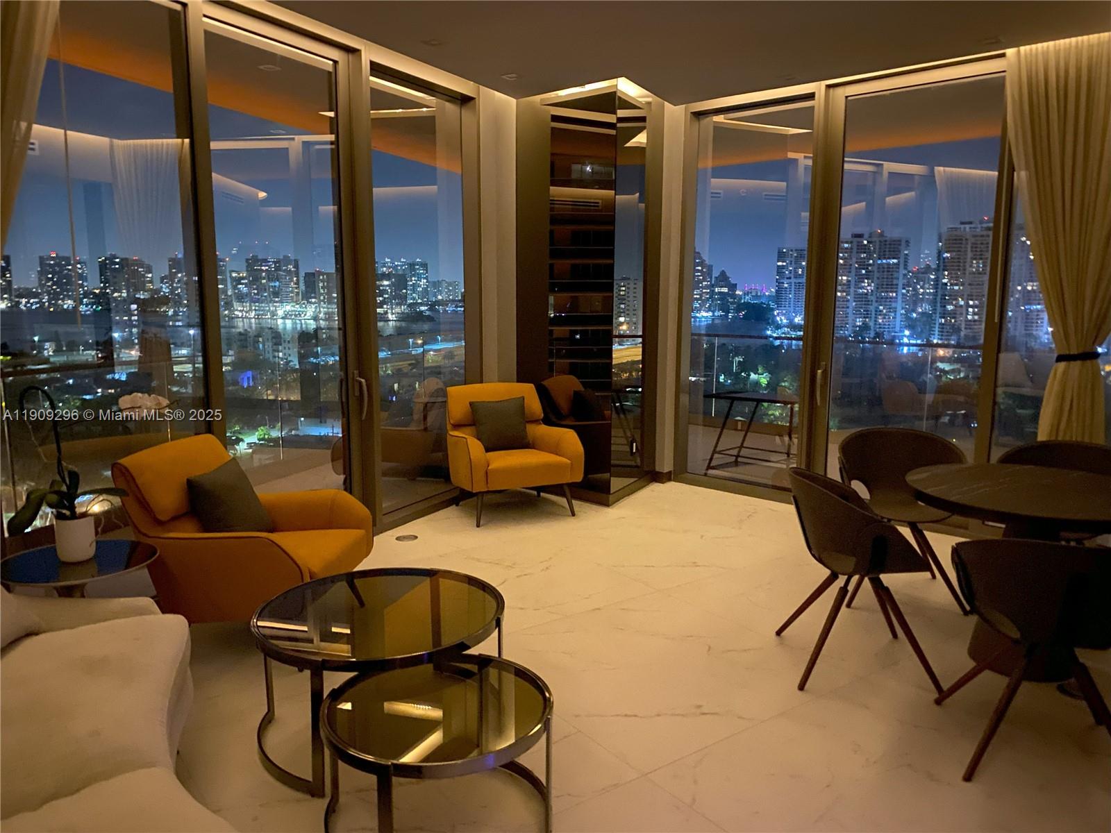 18975 Collins Ave # 1005