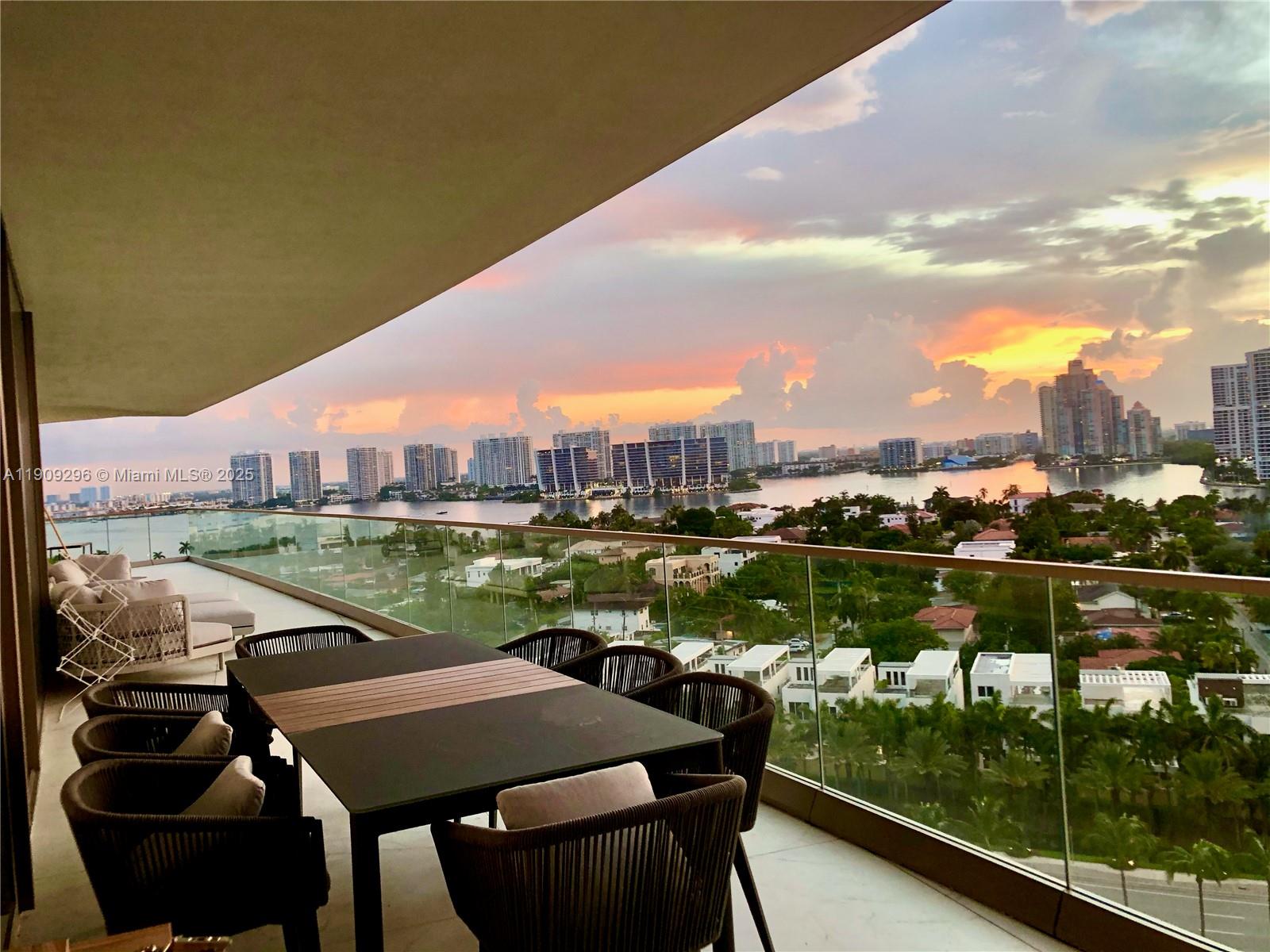 18975 Collins Ave # 1005