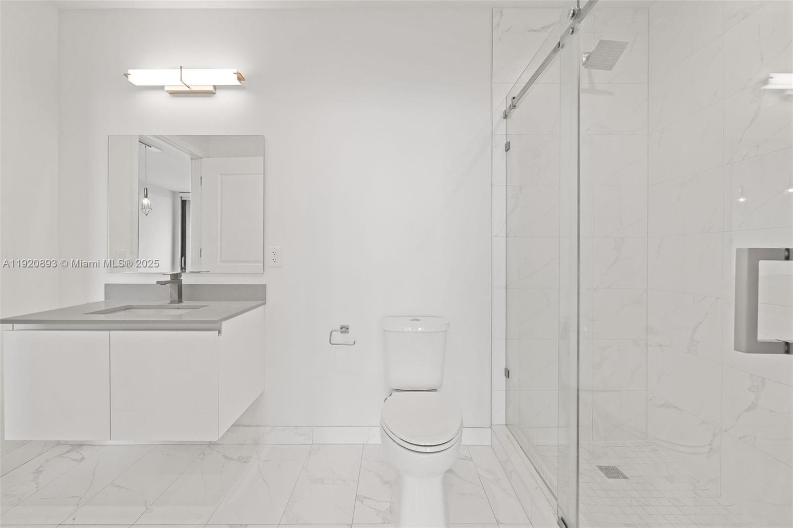 101 Diplomat Pkwy # 2605